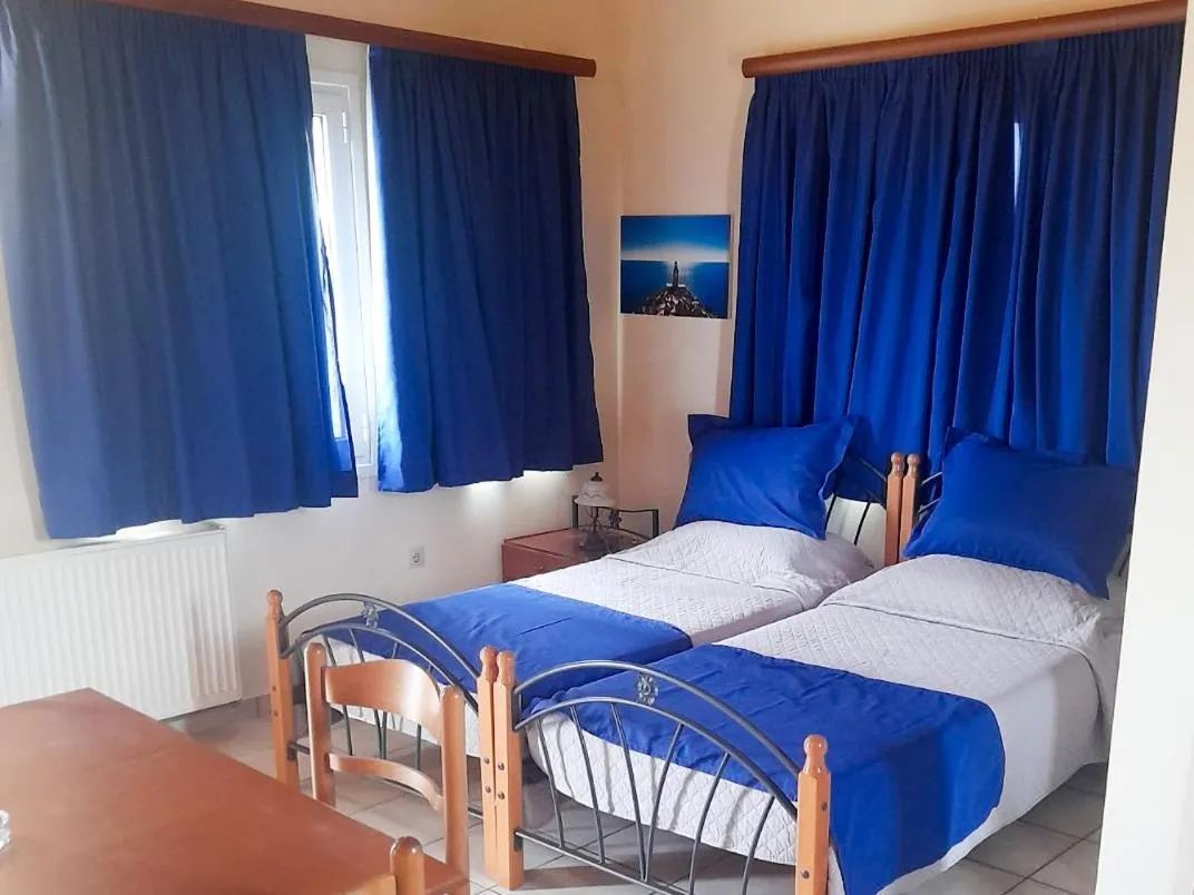 Bed in Apartments Hotel & Studios, Xifoupolis