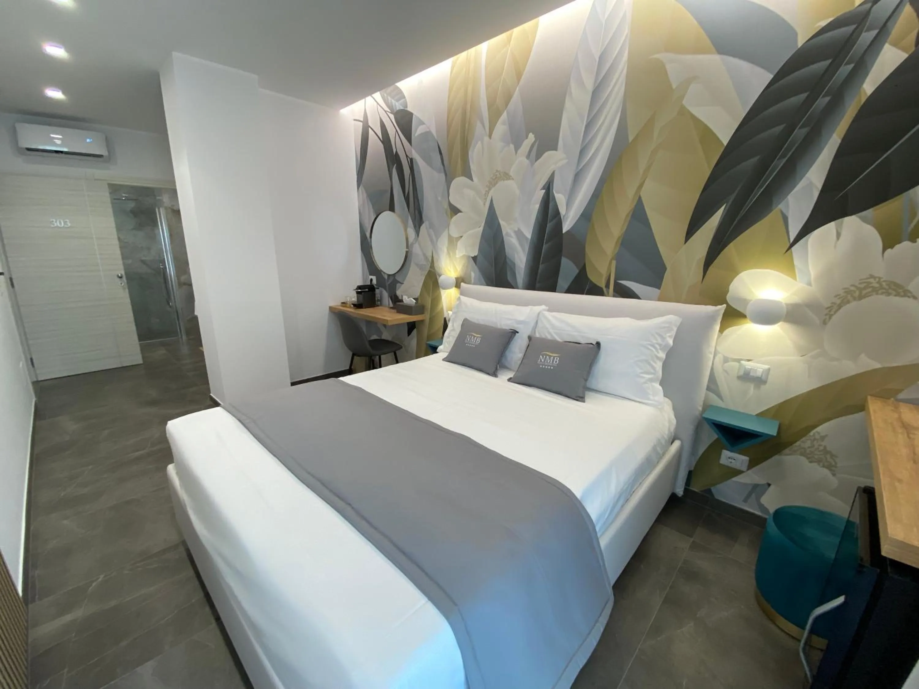 Bed in Naxos Marina Bay