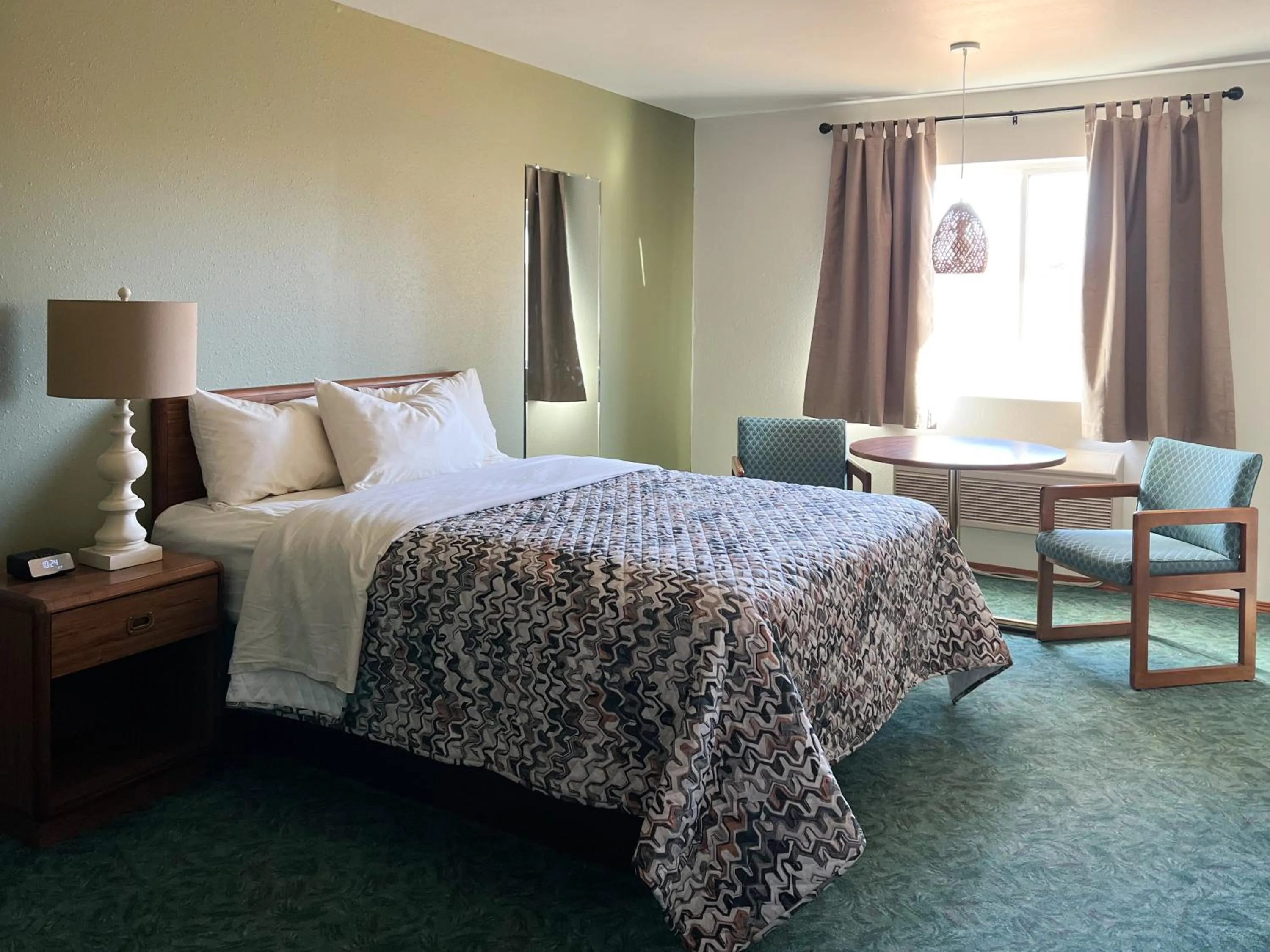 Bed in The Trail Inn - Sutton, Nebraska - US-6 HWY