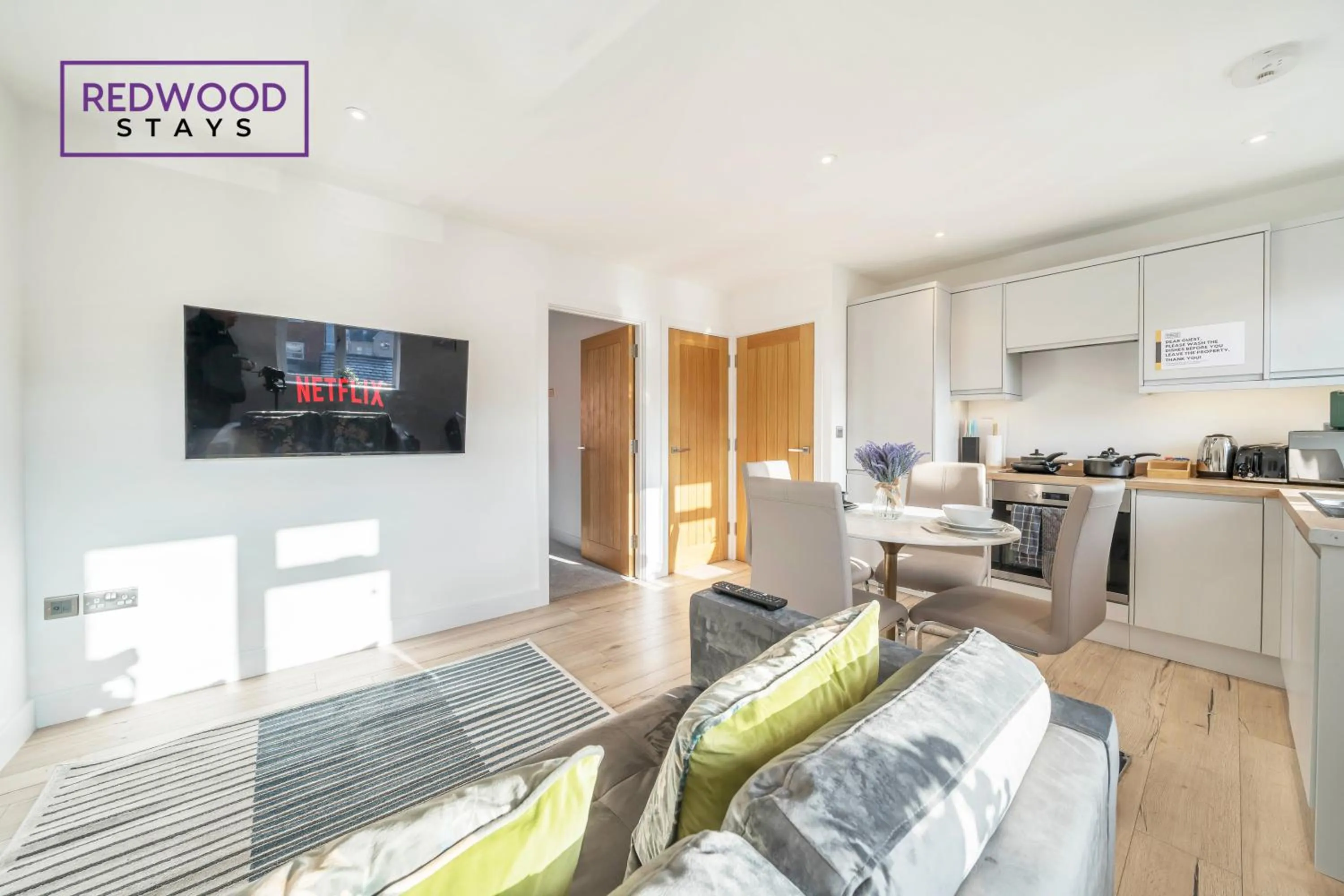 TV and multimedia in Modern Serviced Apartments For Contractors & Families with Free Parking, WiFi & Netflix By Redwood Stays