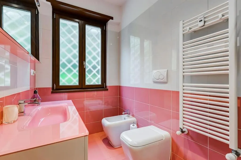 Exclusive Apartment in Eur Lake