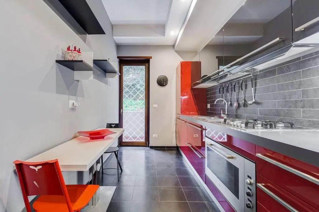 Exclusive Apartment in Eur Lake