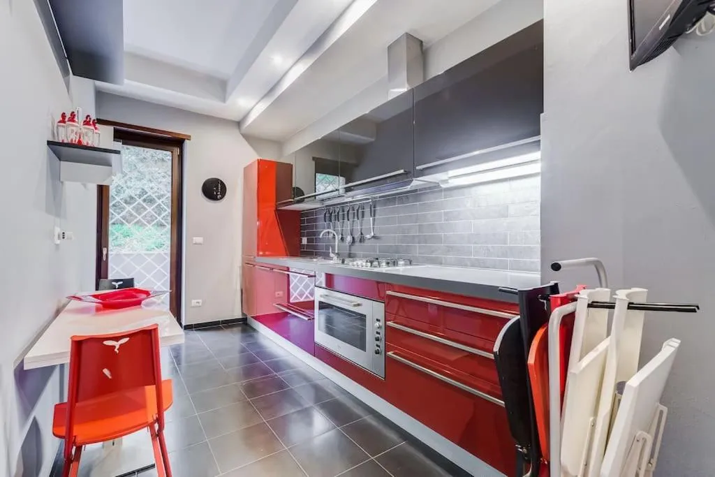 Kitchen or kitchenette in Exclusive Apartment in Eur Lake