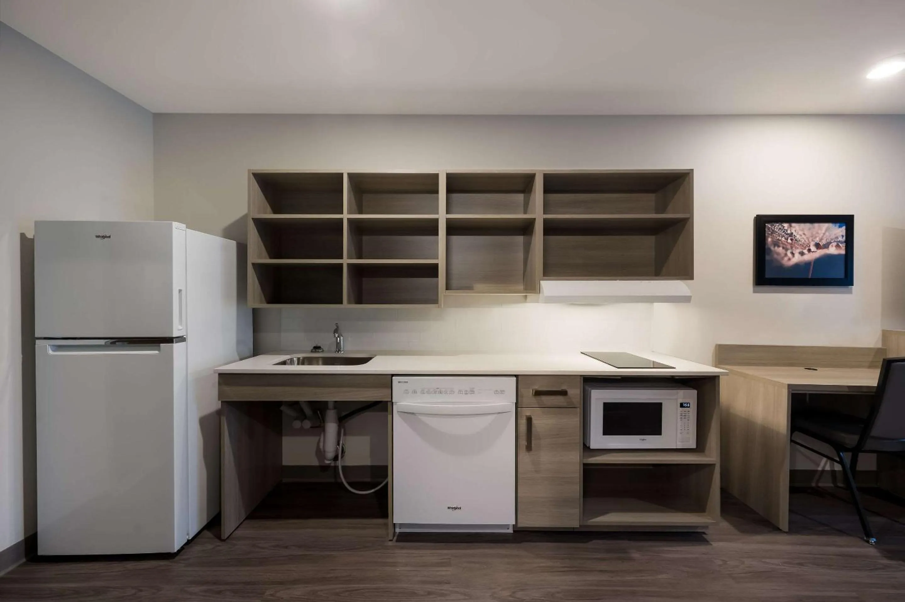 Kitchen or kitchenette in WoodSpring Suites Wixom - Novi