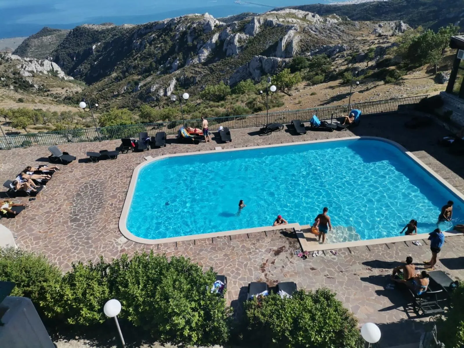 Swimming pool in Hotel Santangelo