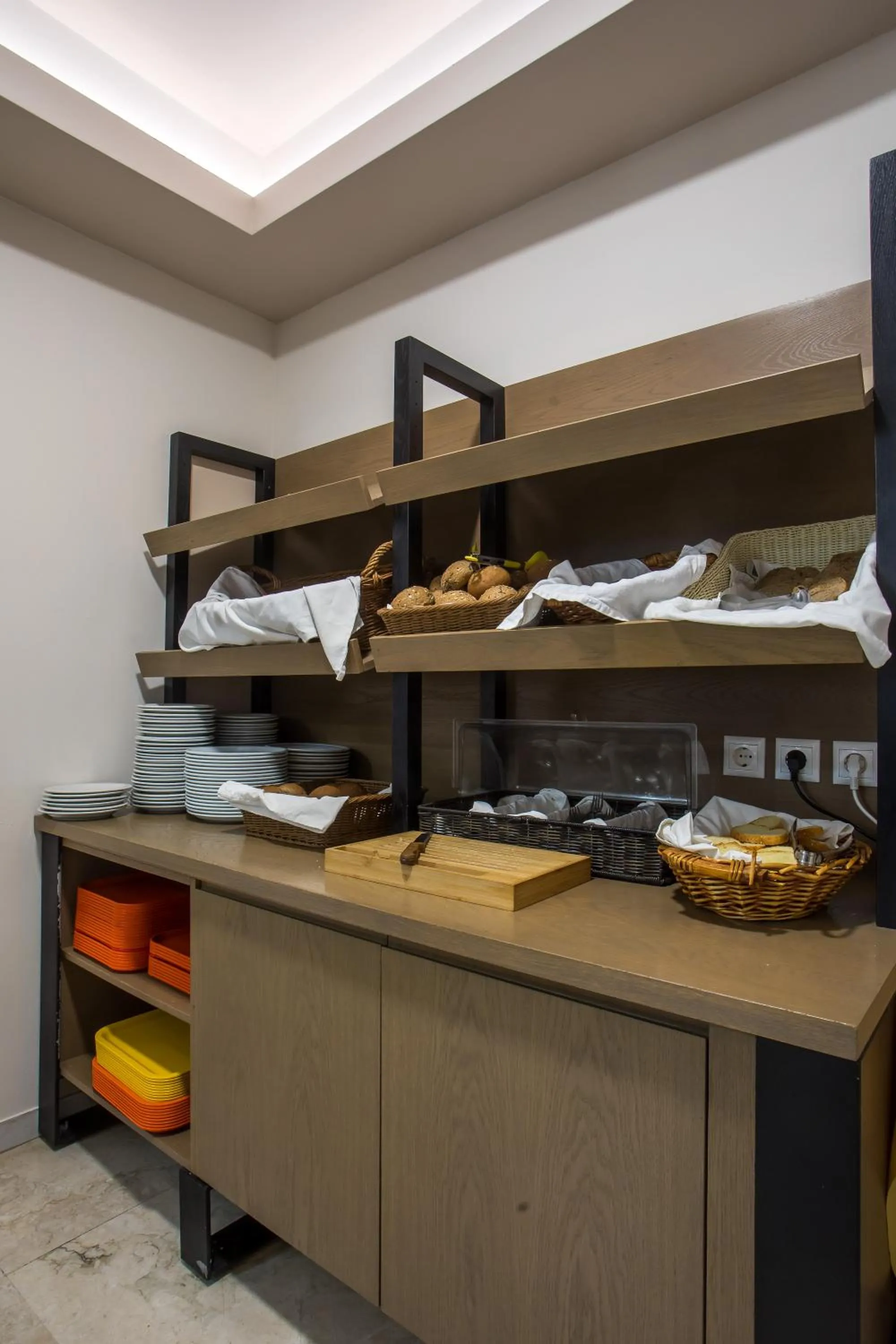 Breakfast in Hotel Africa