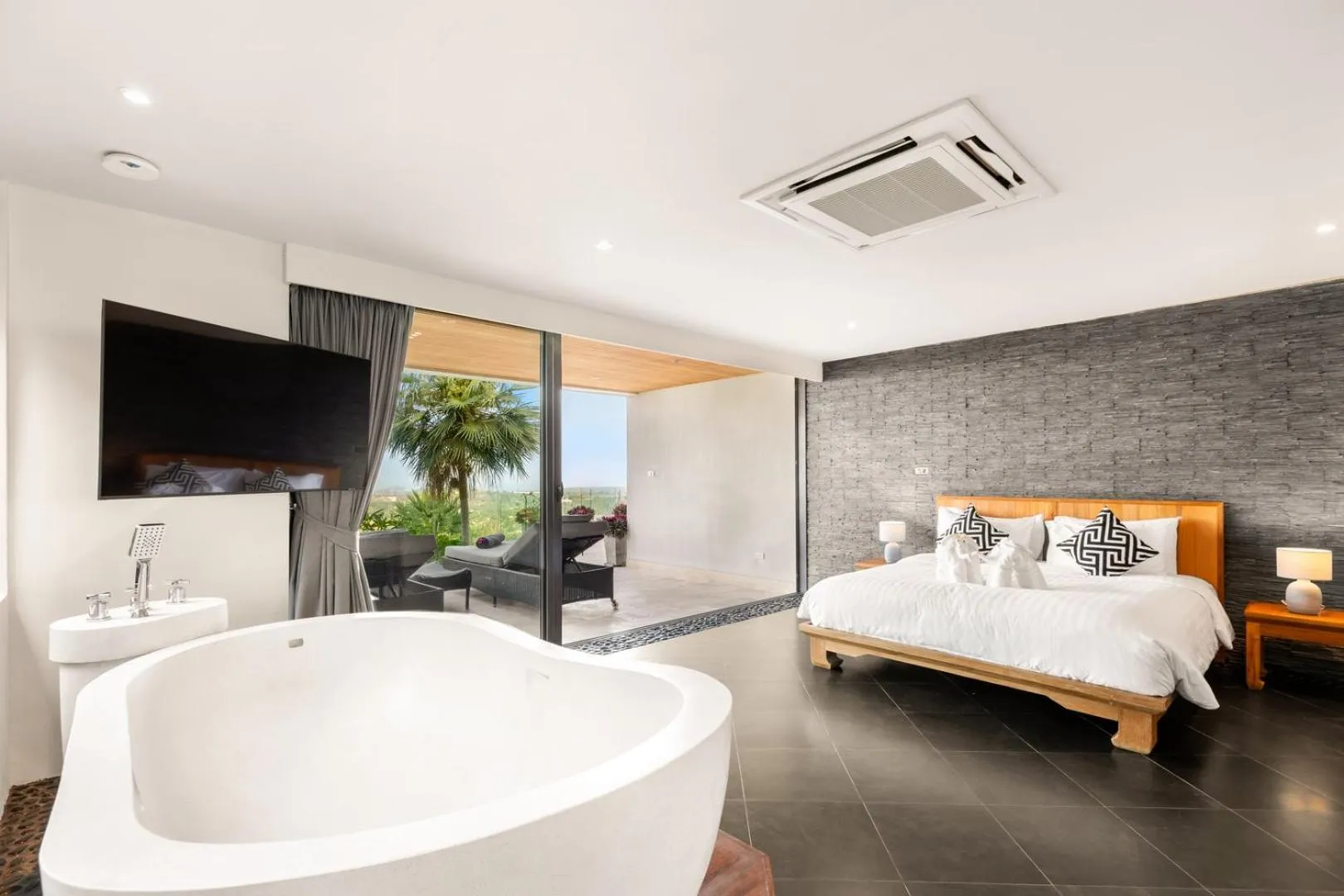 Bed in Villa Firefly- Spectacular Family Friendly Villa