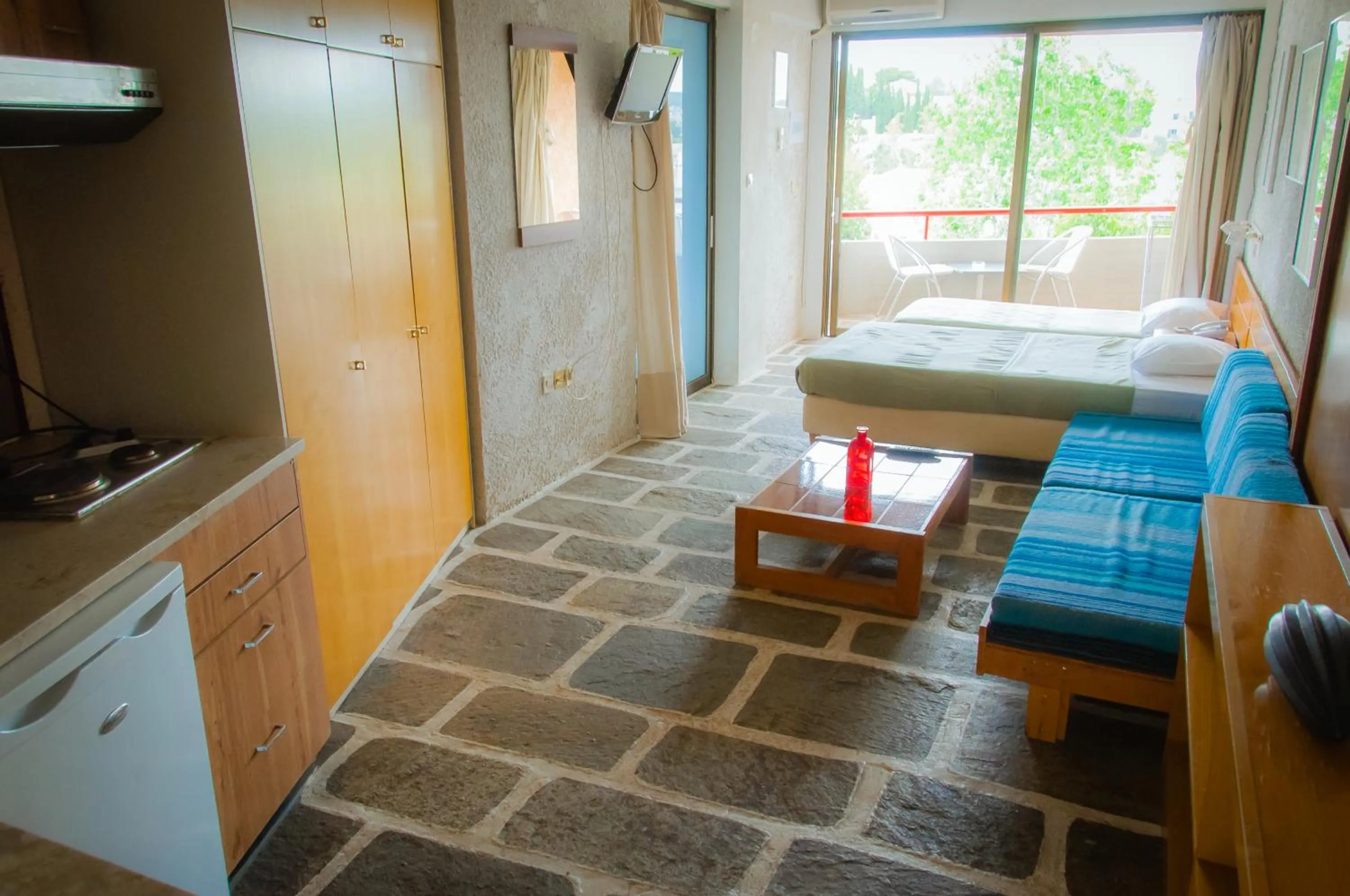 Photo of the whole room, Bed in Apollonia Hotel Apartments