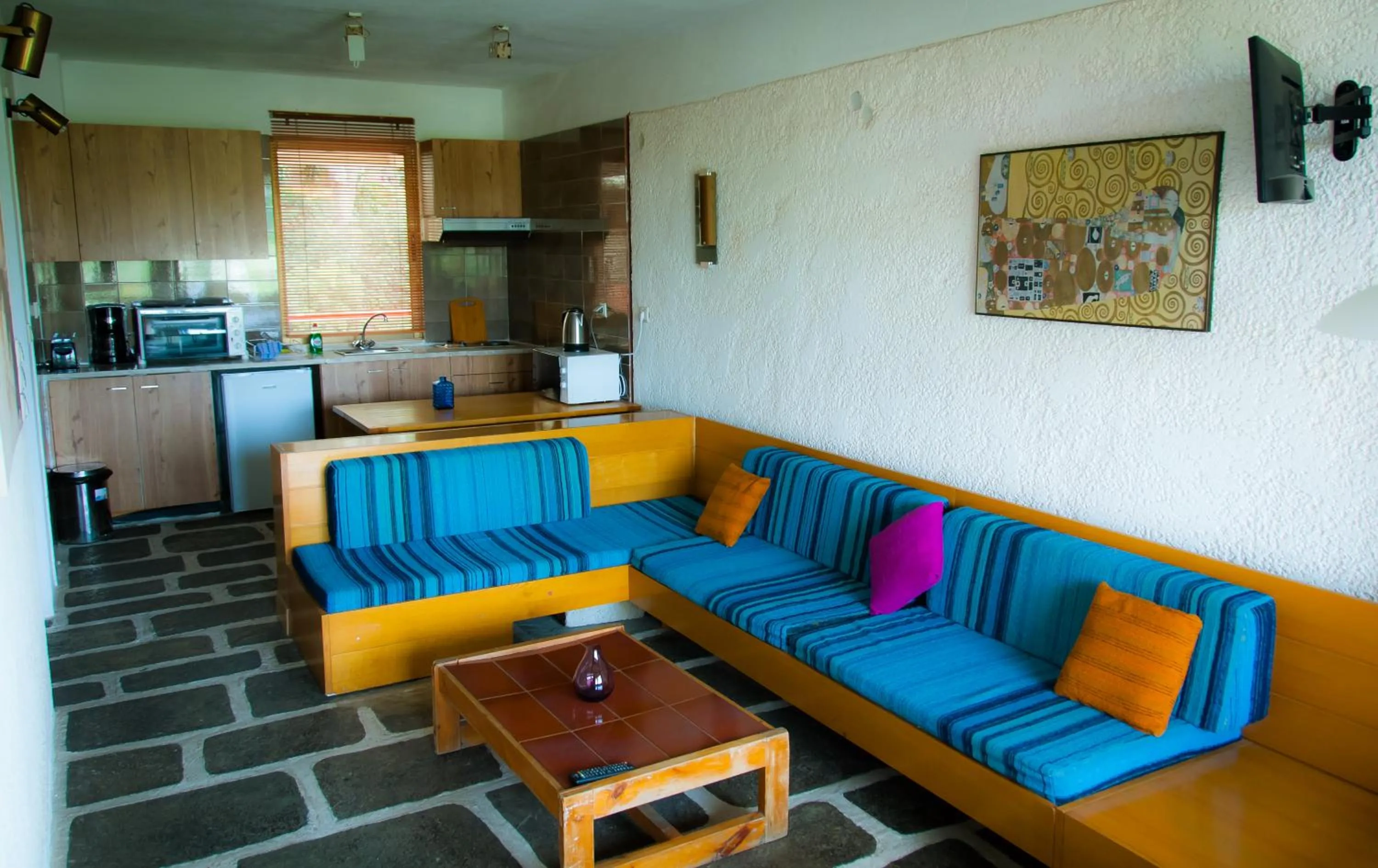 Living room in Apollonia Hotel Apartments