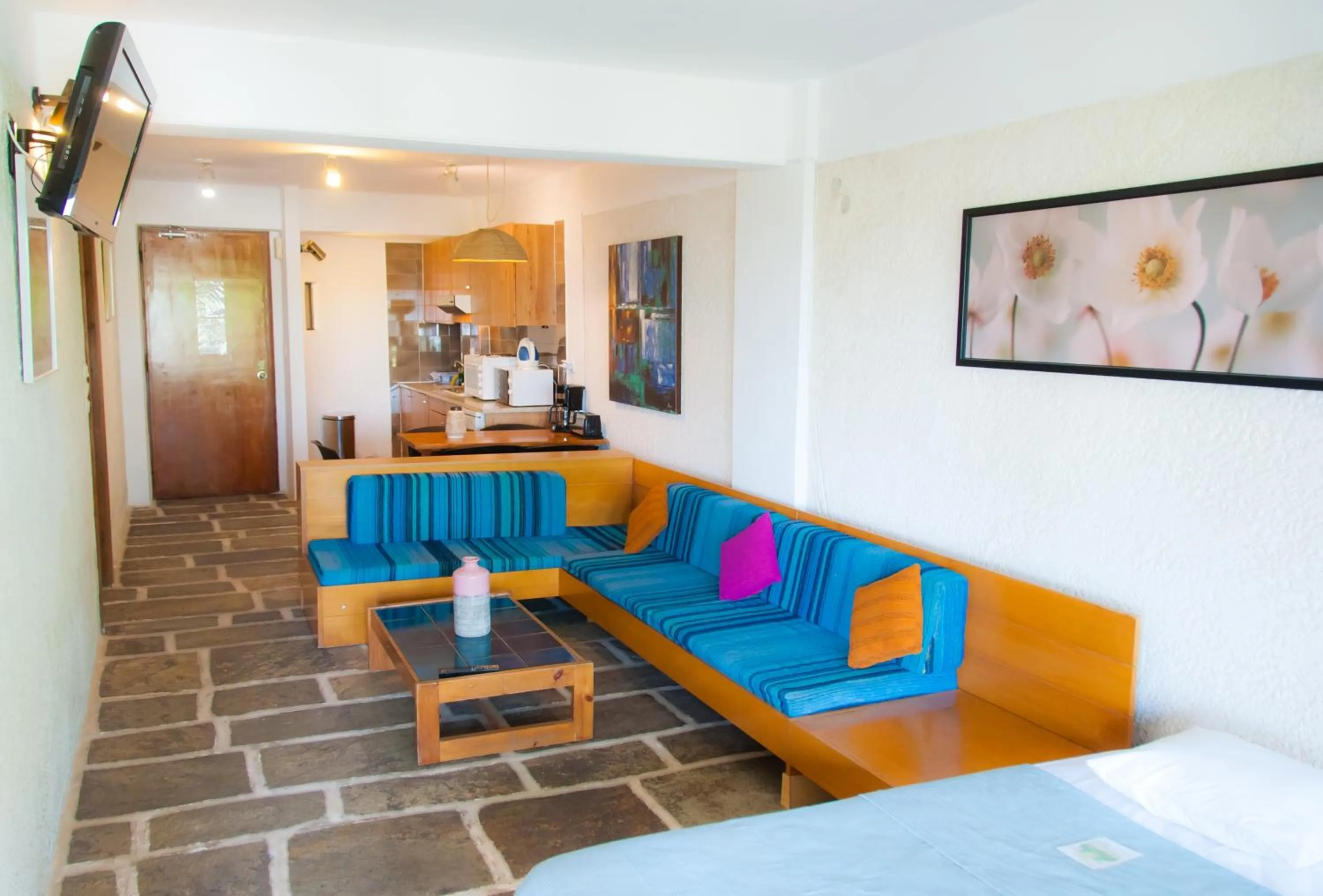 Living room in Apollonia Hotel Apartments