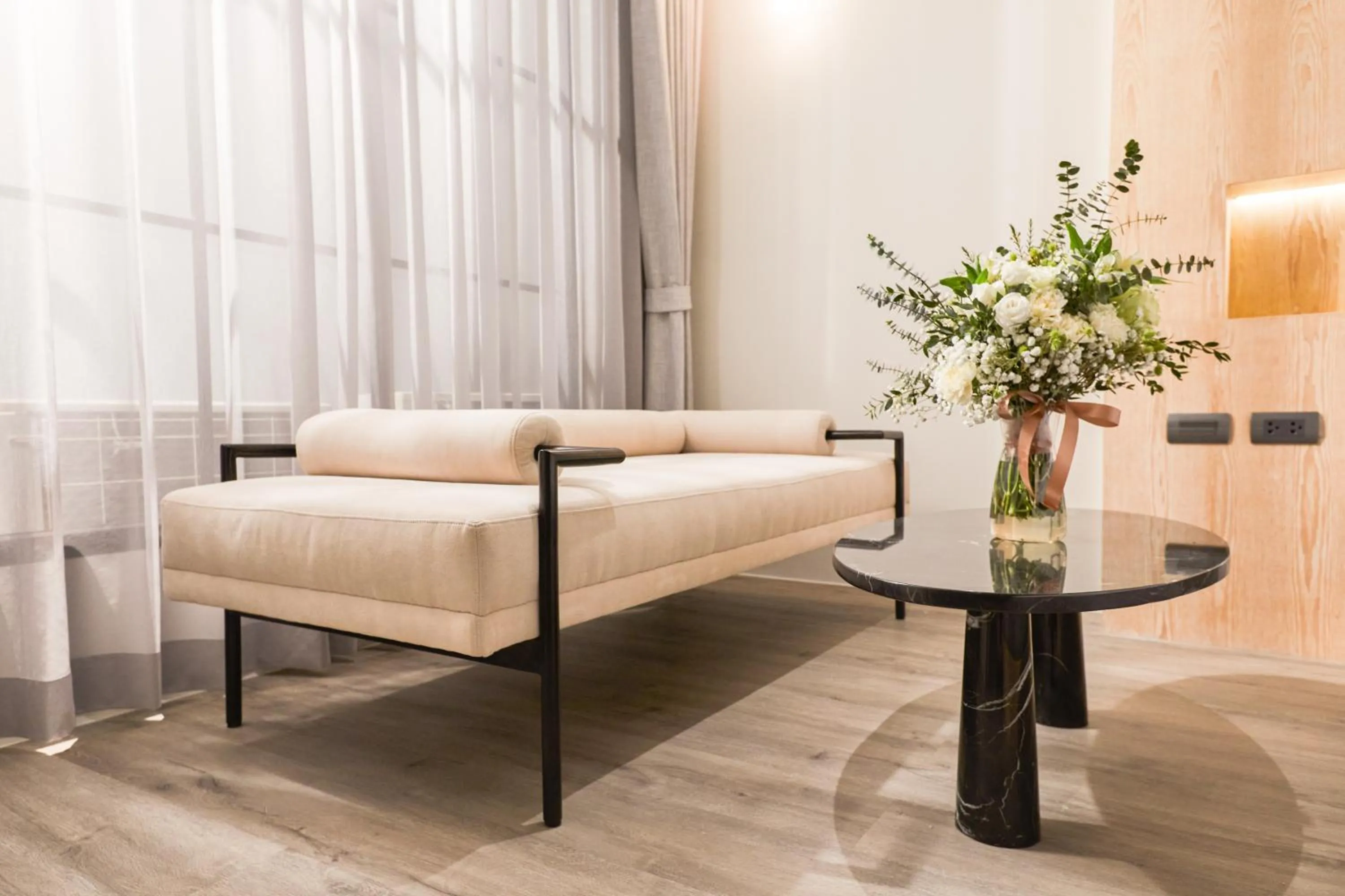 Living room, Bed in Hotel Sapin