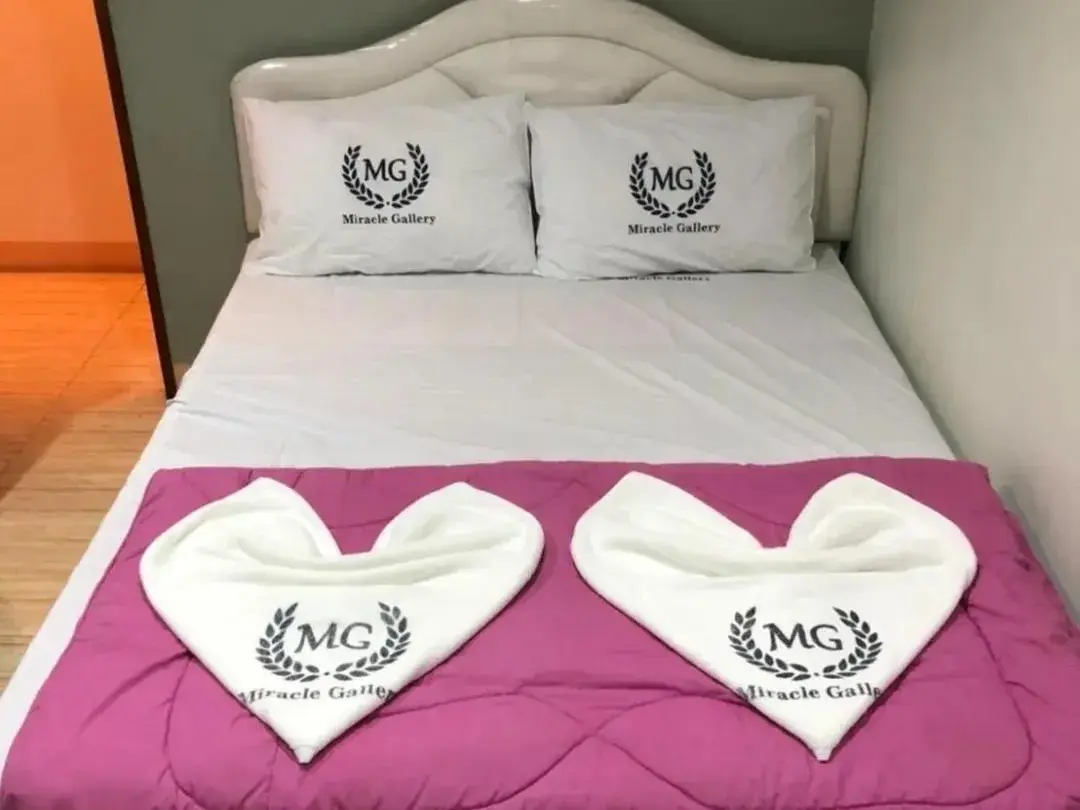 Single Room with Bathroom in Miracle Gallery Hotel Single Room with Bathroom in Miracle Gallery Hotel