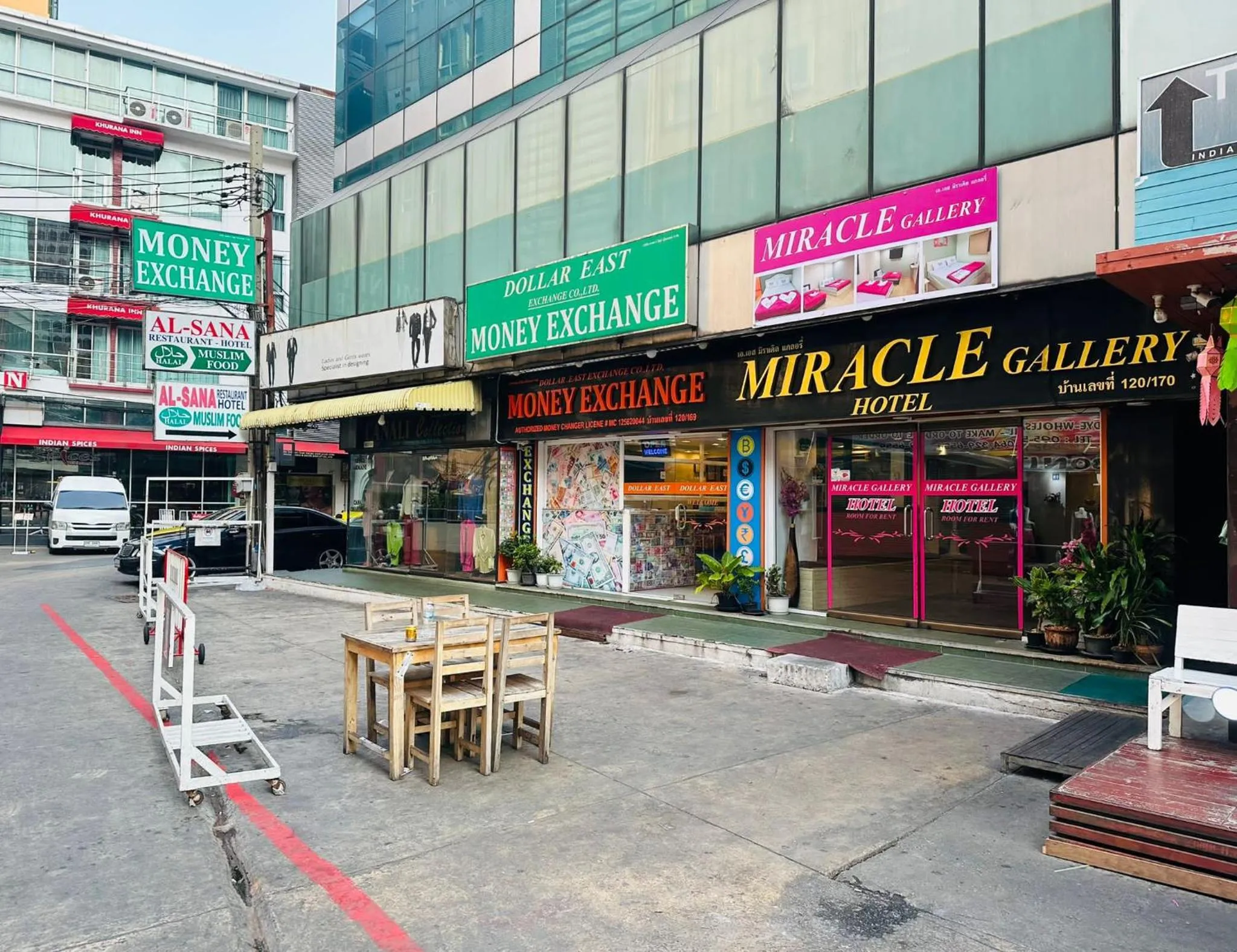 Property building in Miracle Gallery Hotel