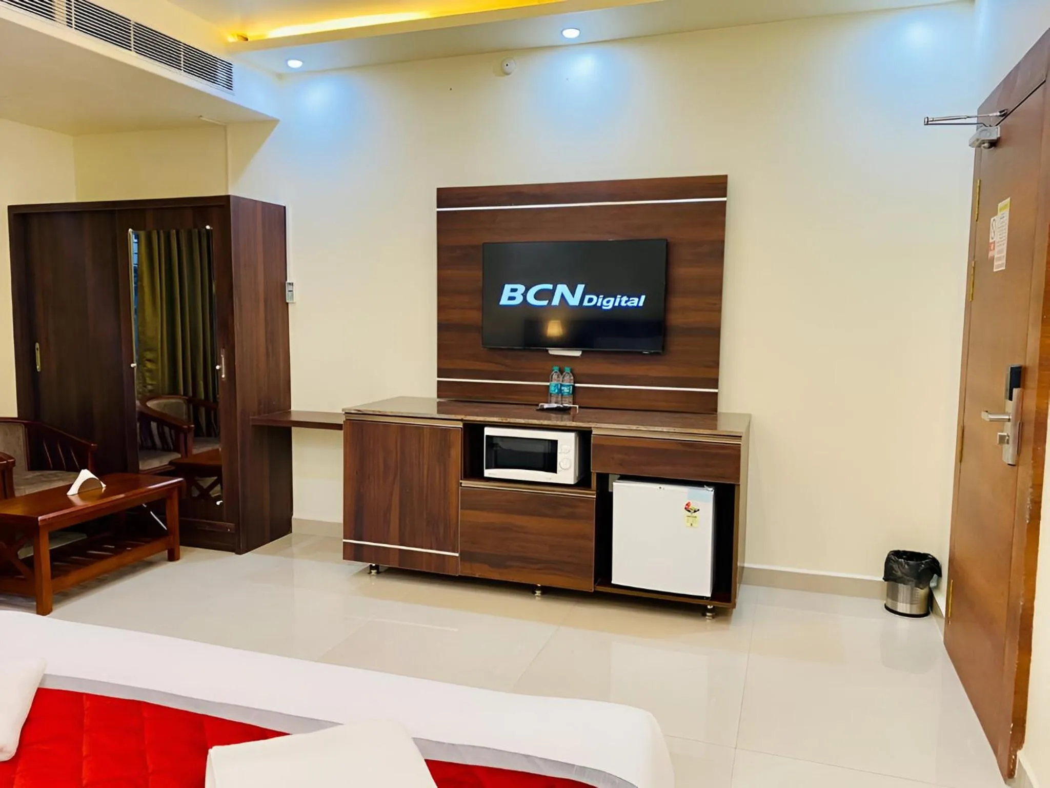 Bed in PPH Living Gnr Grand Luxury Rooms