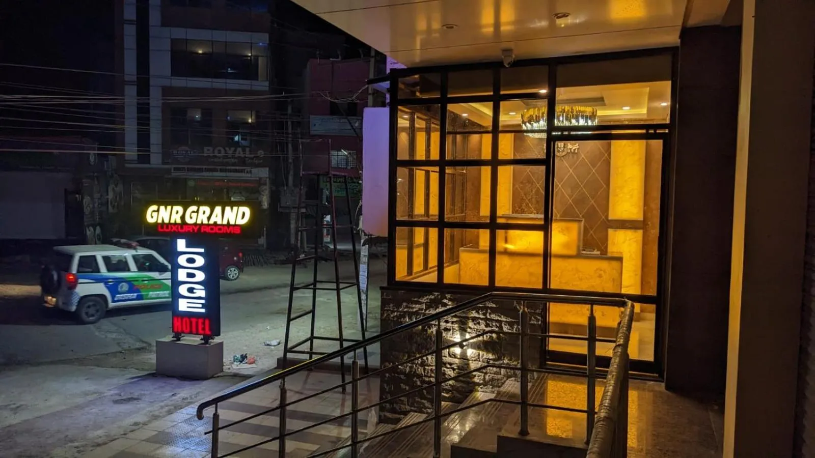 Property building in PPH Living Gnr Grand Luxury Rooms