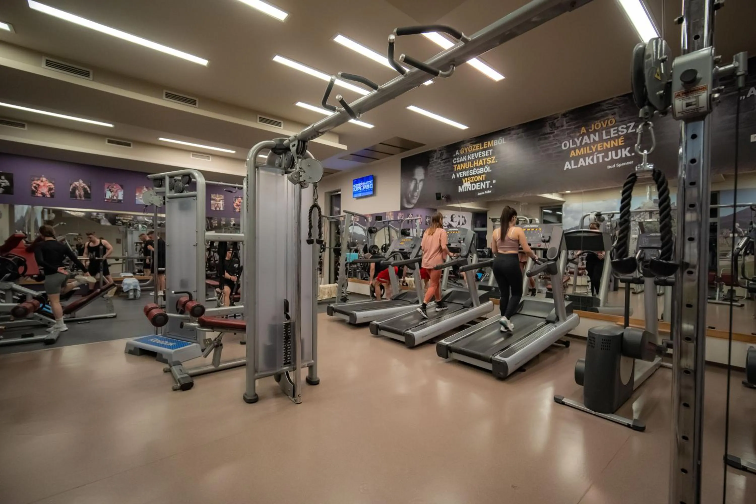 Fitness centre/facilities in Eleven Business & Sport Hotel