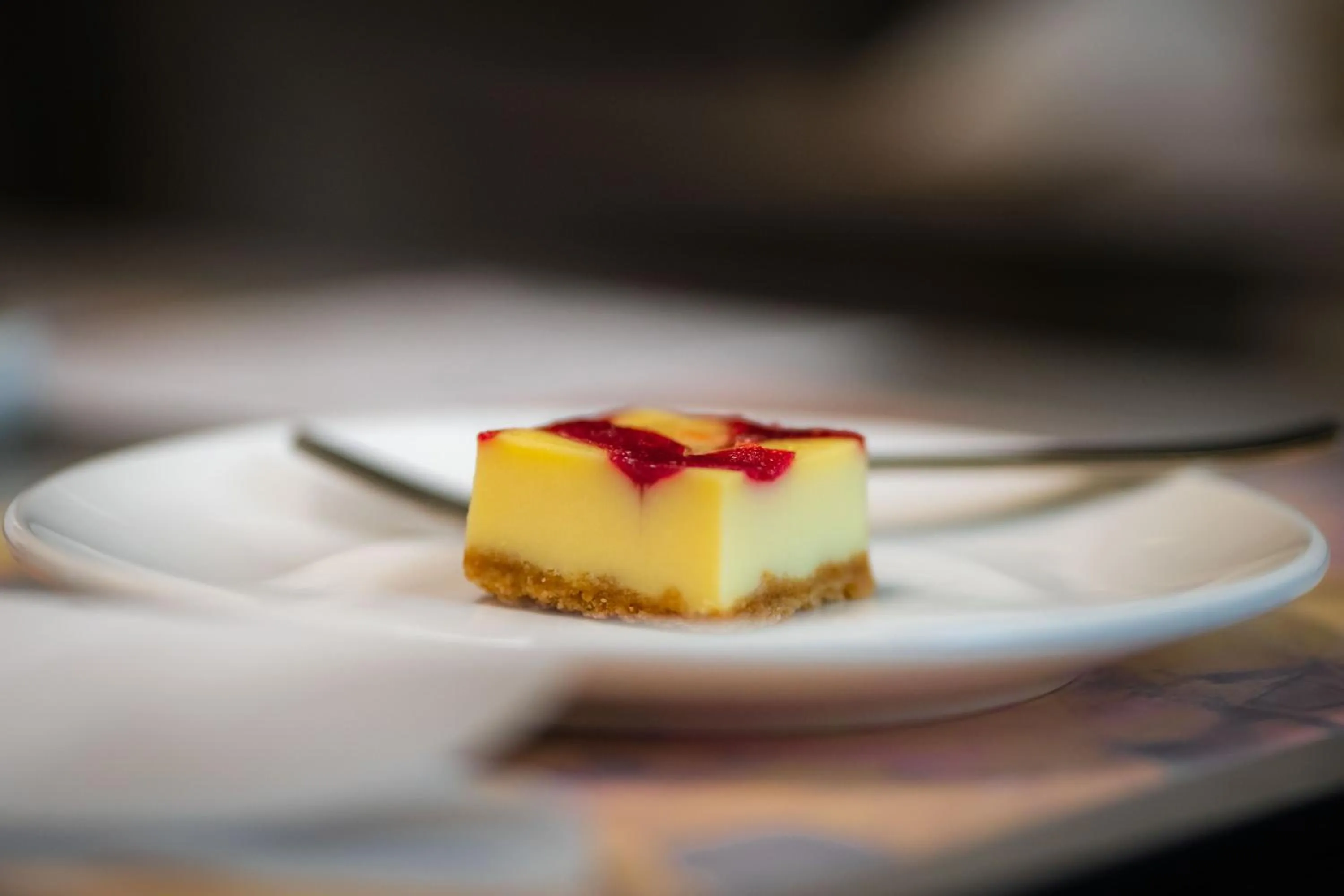 Restaurant/places to eat in Eleven Business & Sport Hotel