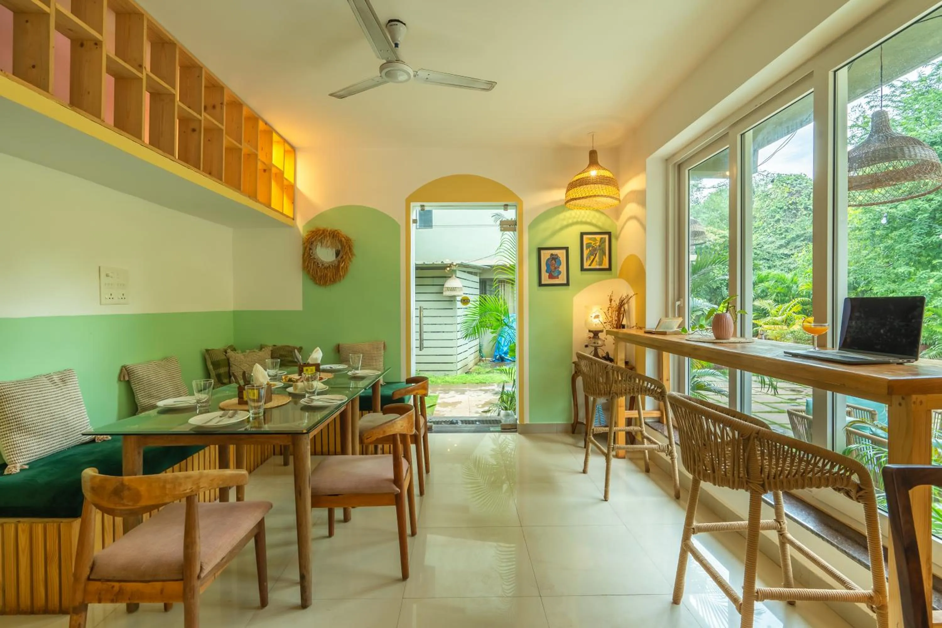 Living room in Locomo Boutique, Morjim - Cozy tropical stay, near beach