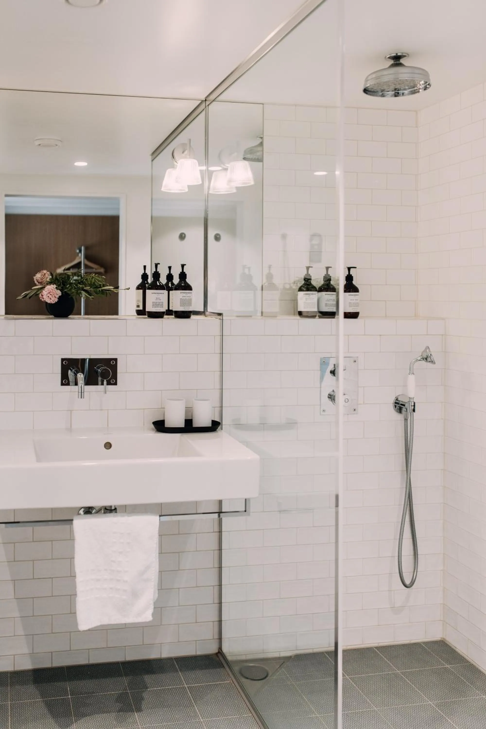 Shower in Engø Gård Hotel & Restaurant