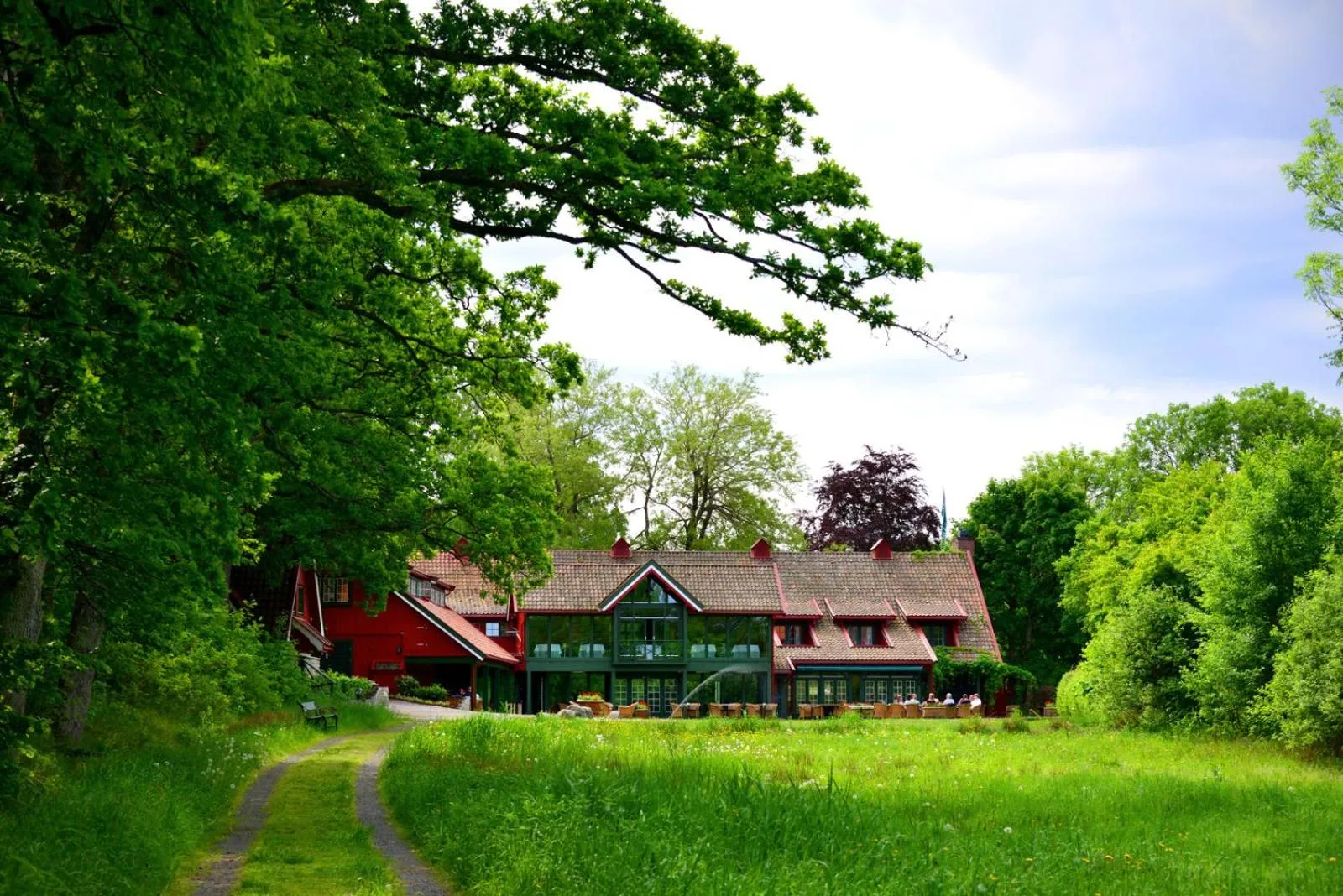 Property building in Engø Gård Hotel & Restaurant