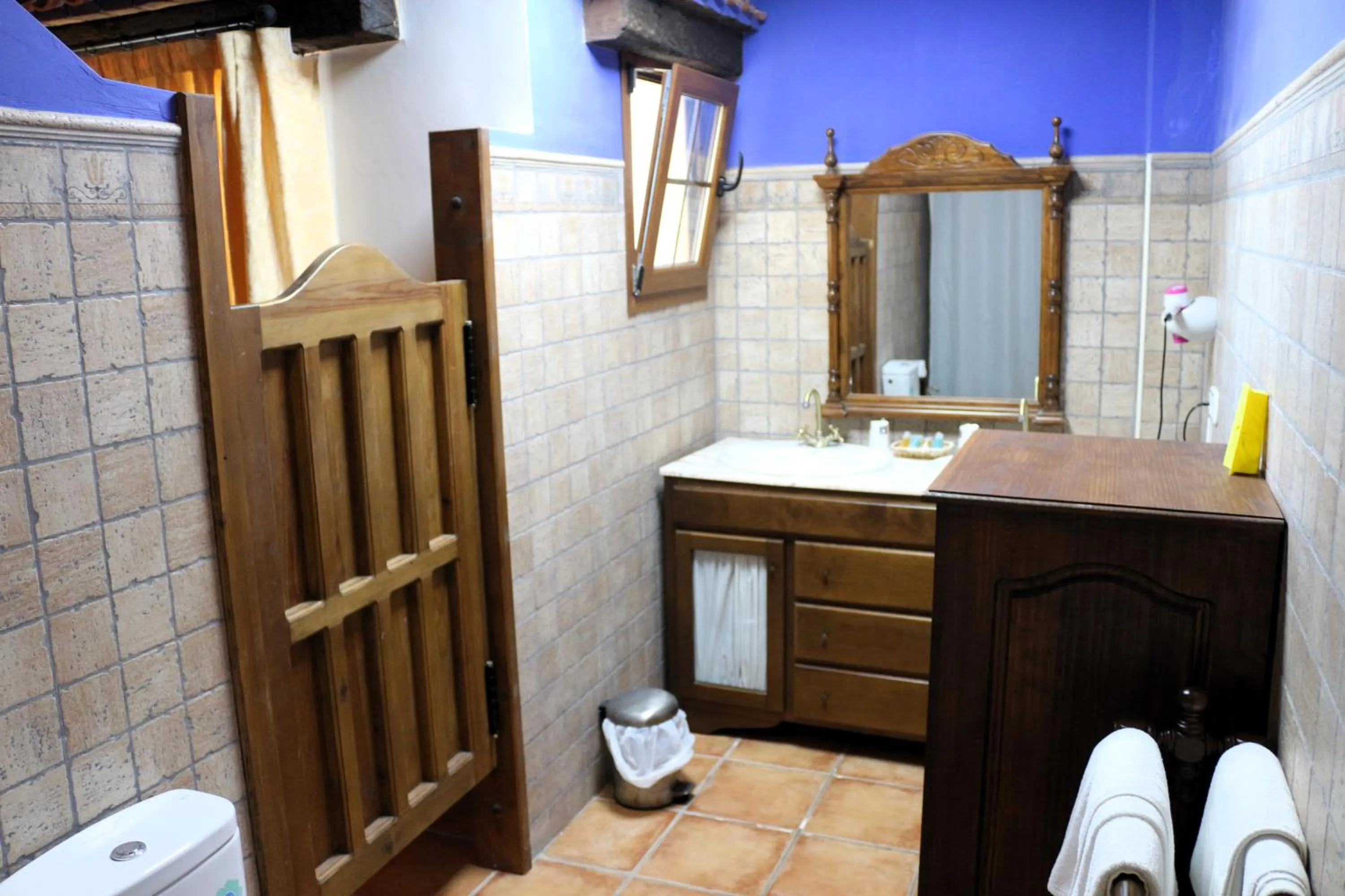 Bathroom in Hostal Rural Turre