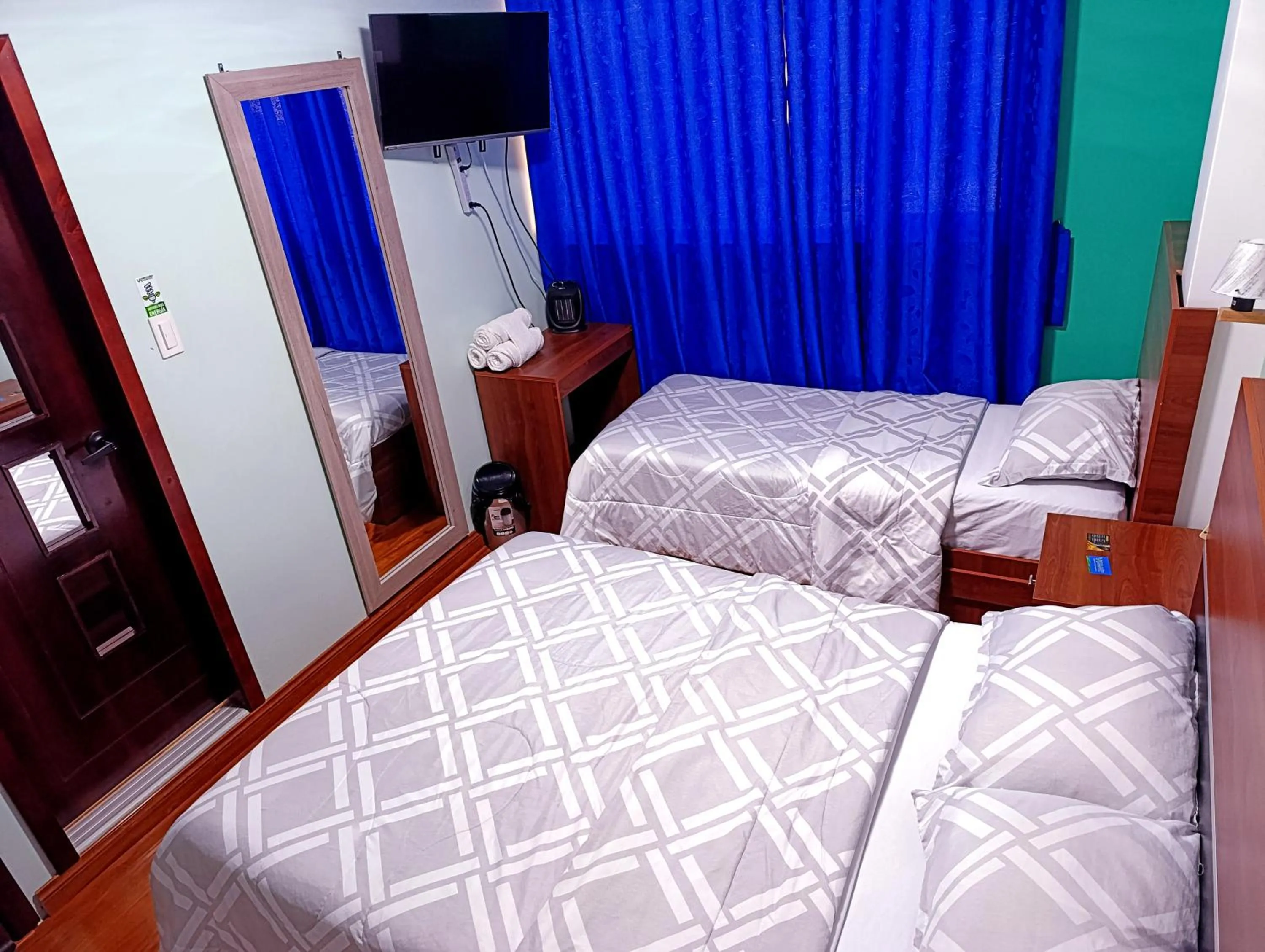 TV and multimedia, Bed in Hostal Valle Andino