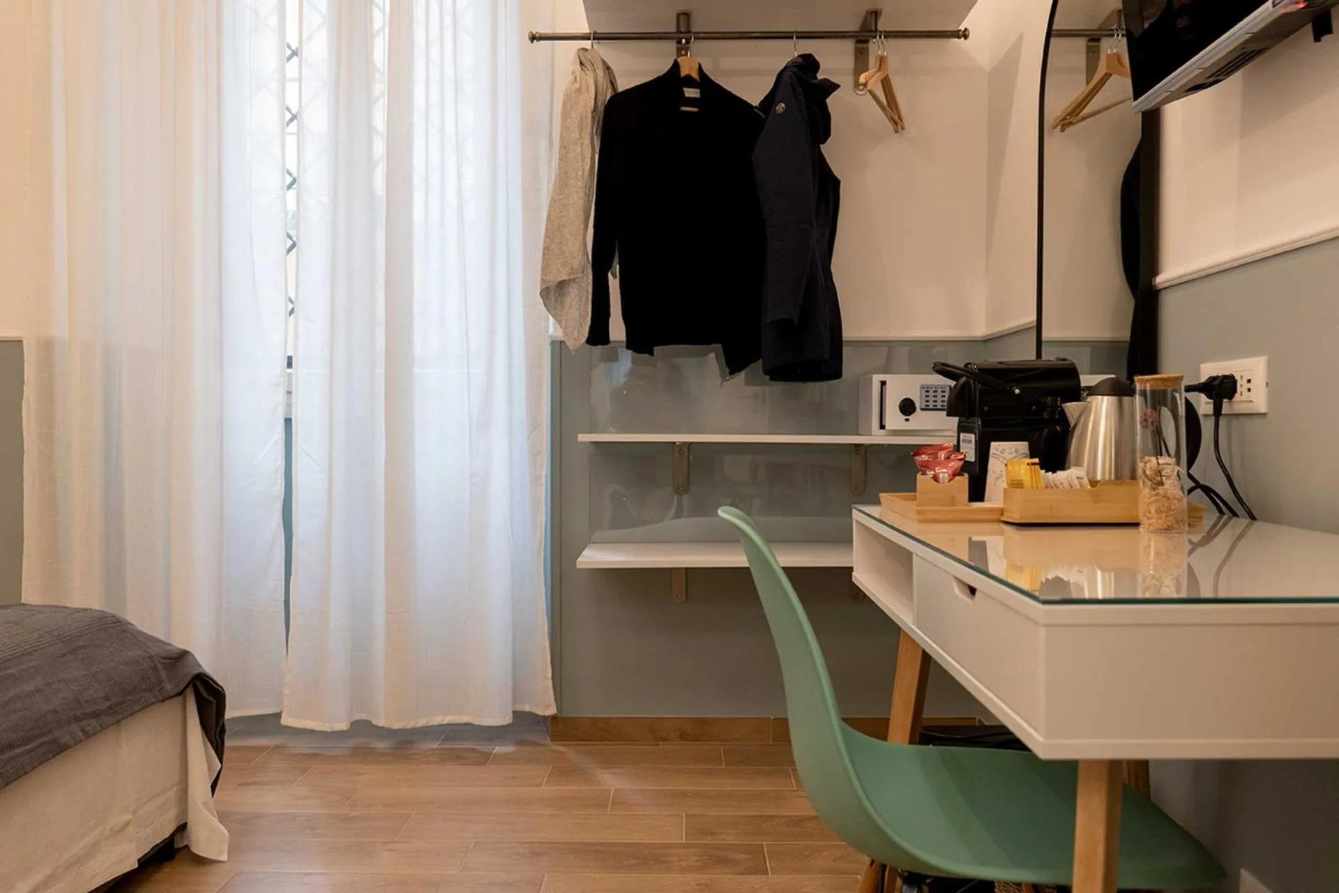 Bed in Smart Guesthouse Termini