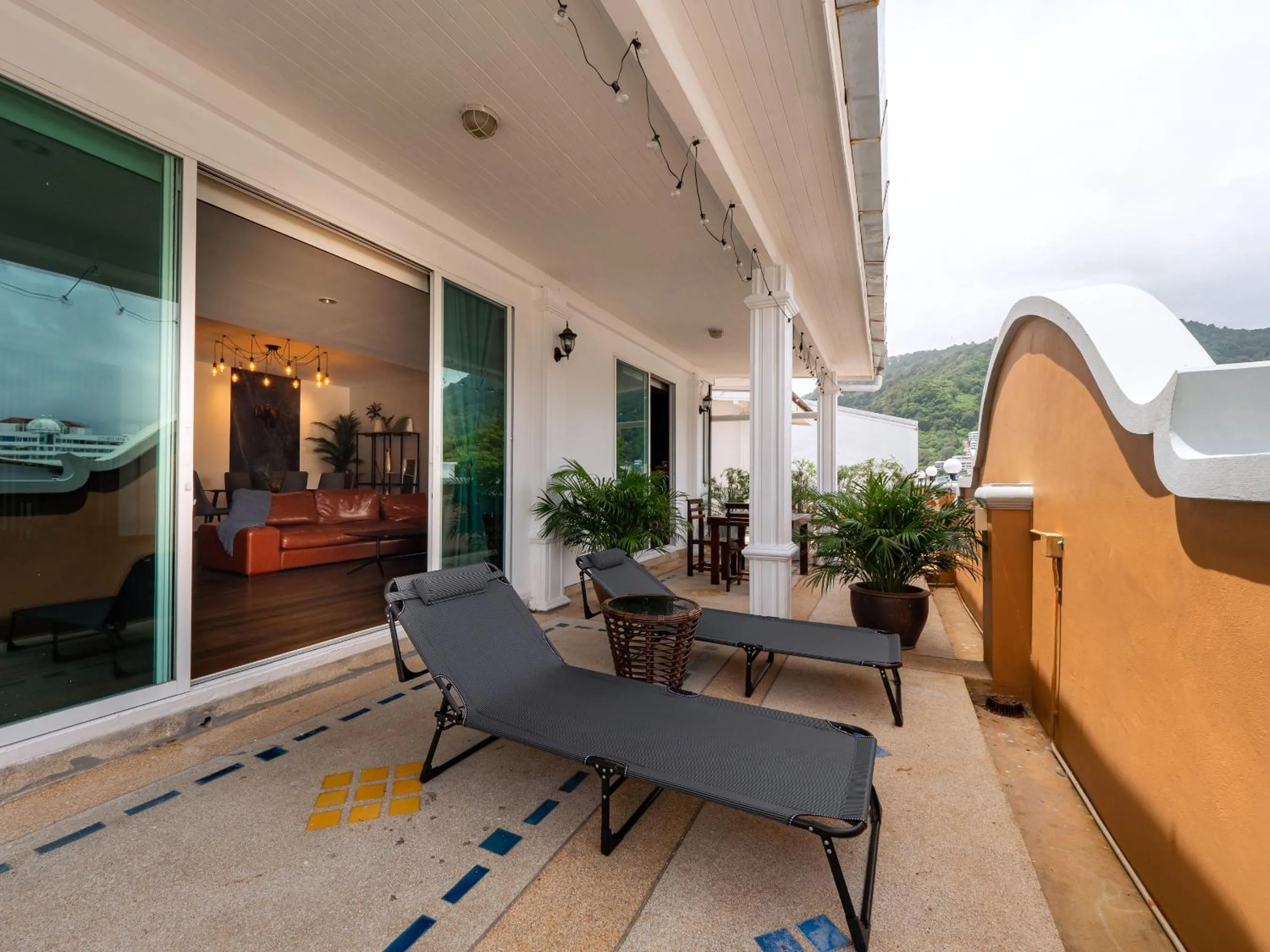 Day in Grand Orlov Apart Hotel