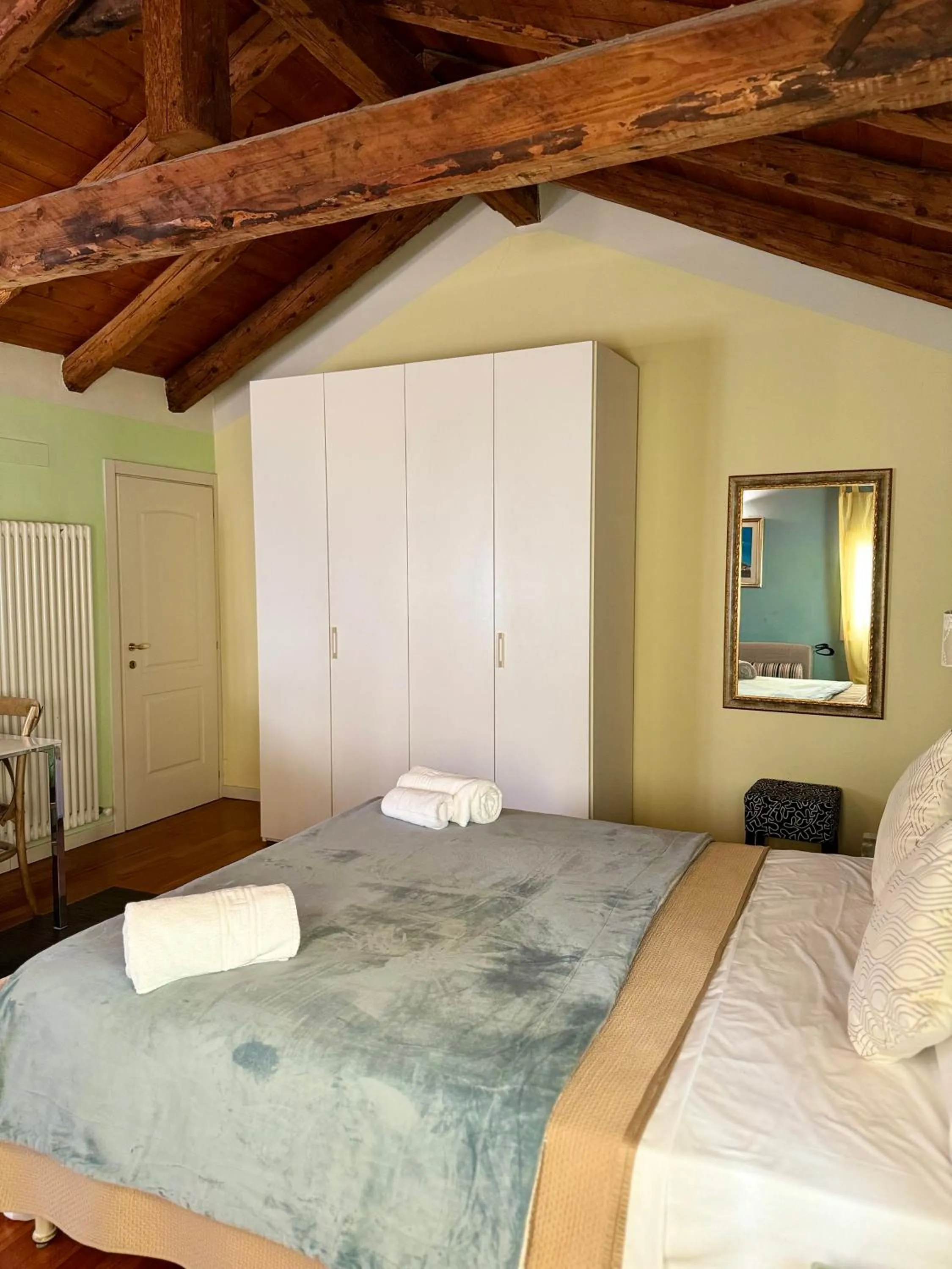 Bed in First Dream Venice