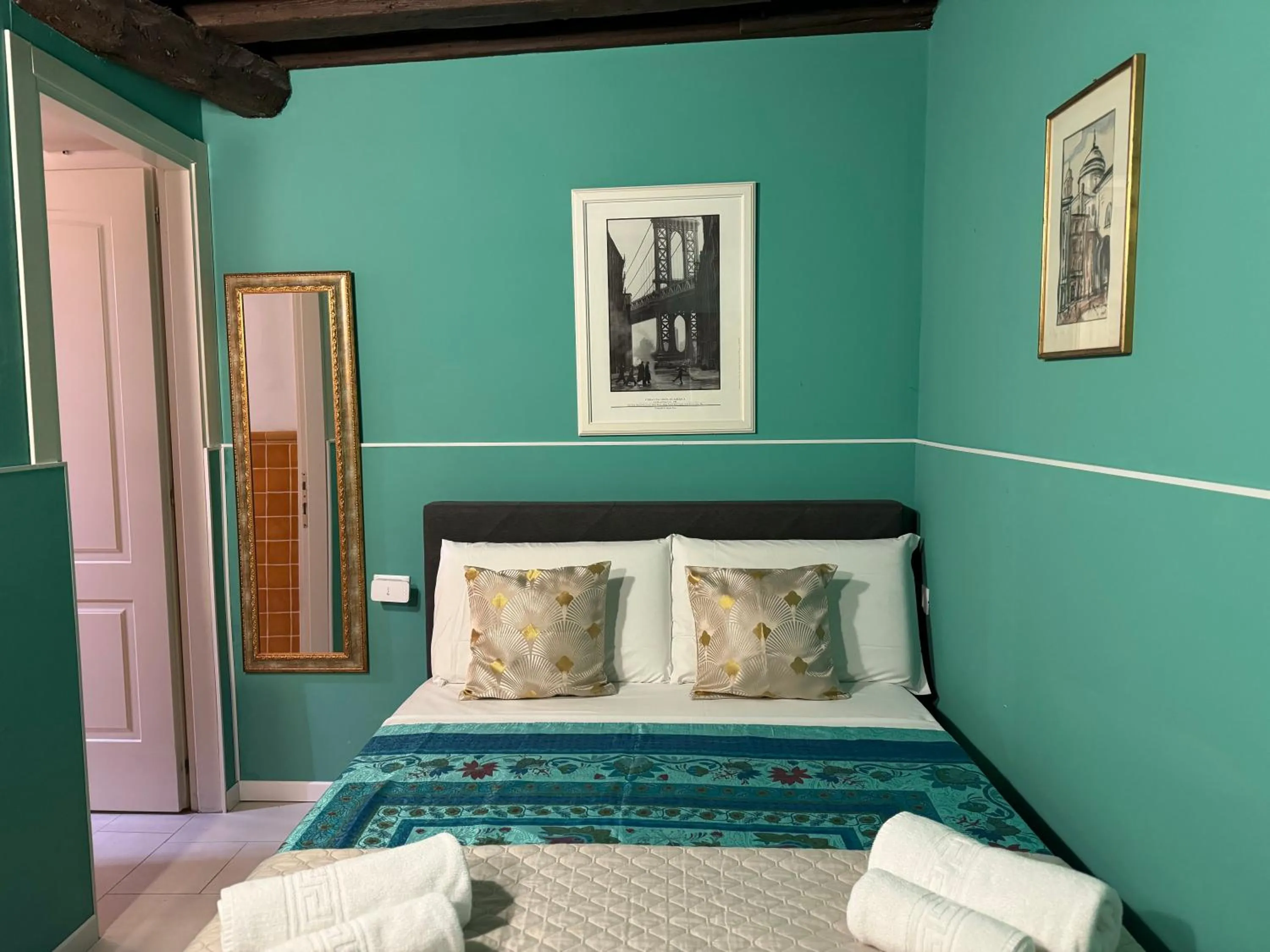 Bed in First Dream Venice