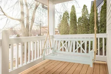 Downtown Luxury Farmhouse Apartment #1