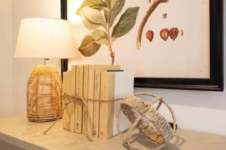 Downtown Luxury Farmhouse Apartment #4