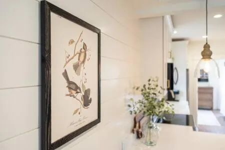 Downtown Luxury Farmhouse Apartment #4