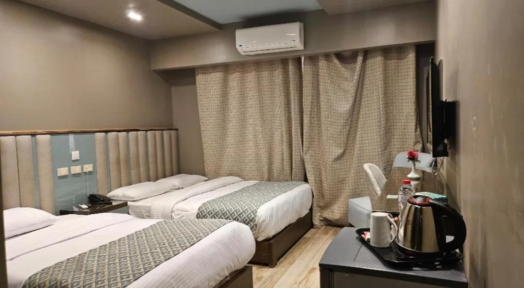 Bed in Grand Bayan Hotel & Apt at Nile Plaza