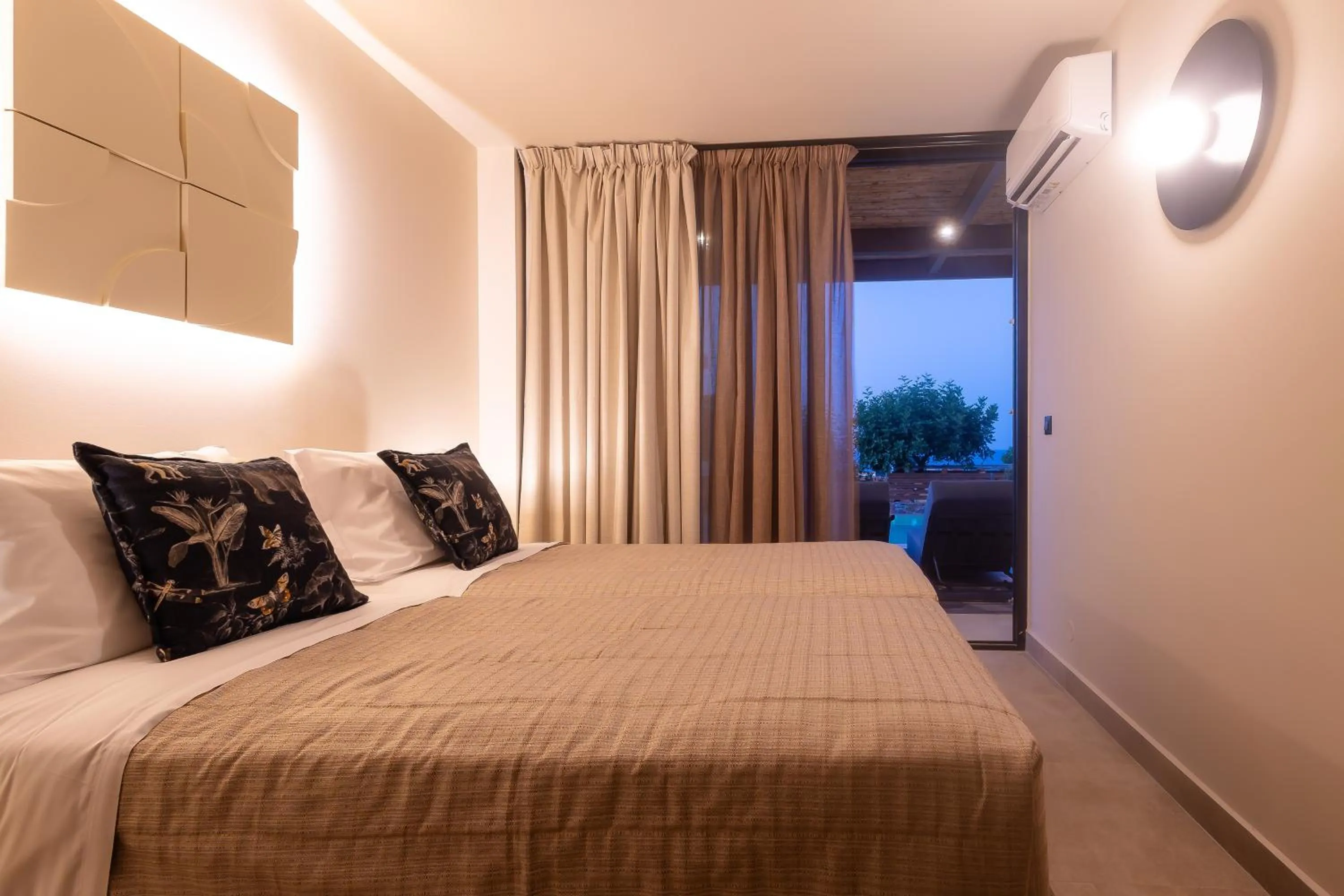 Bedroom, Bed in Marni Village