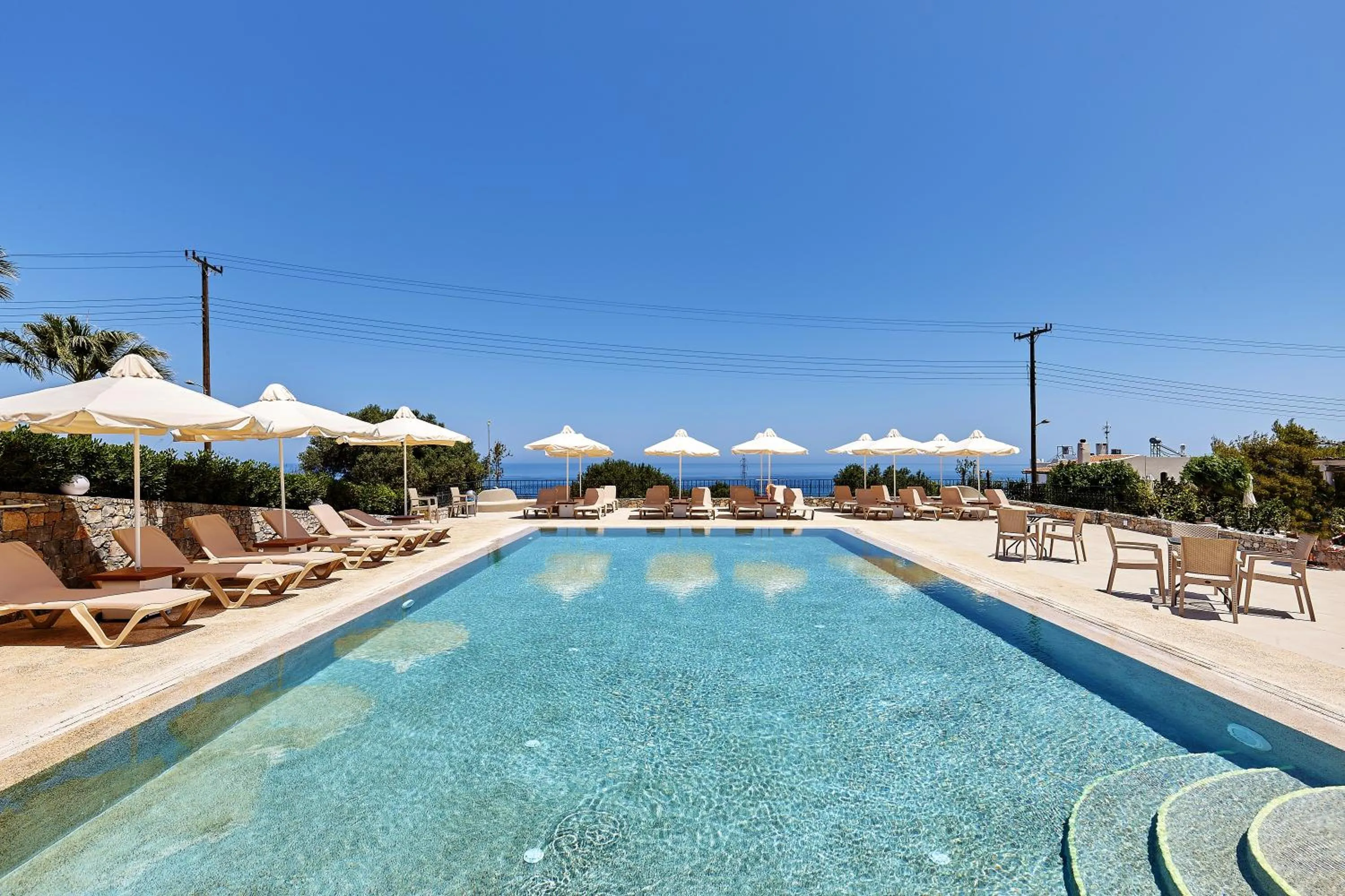 Swimming pool in Marni Village