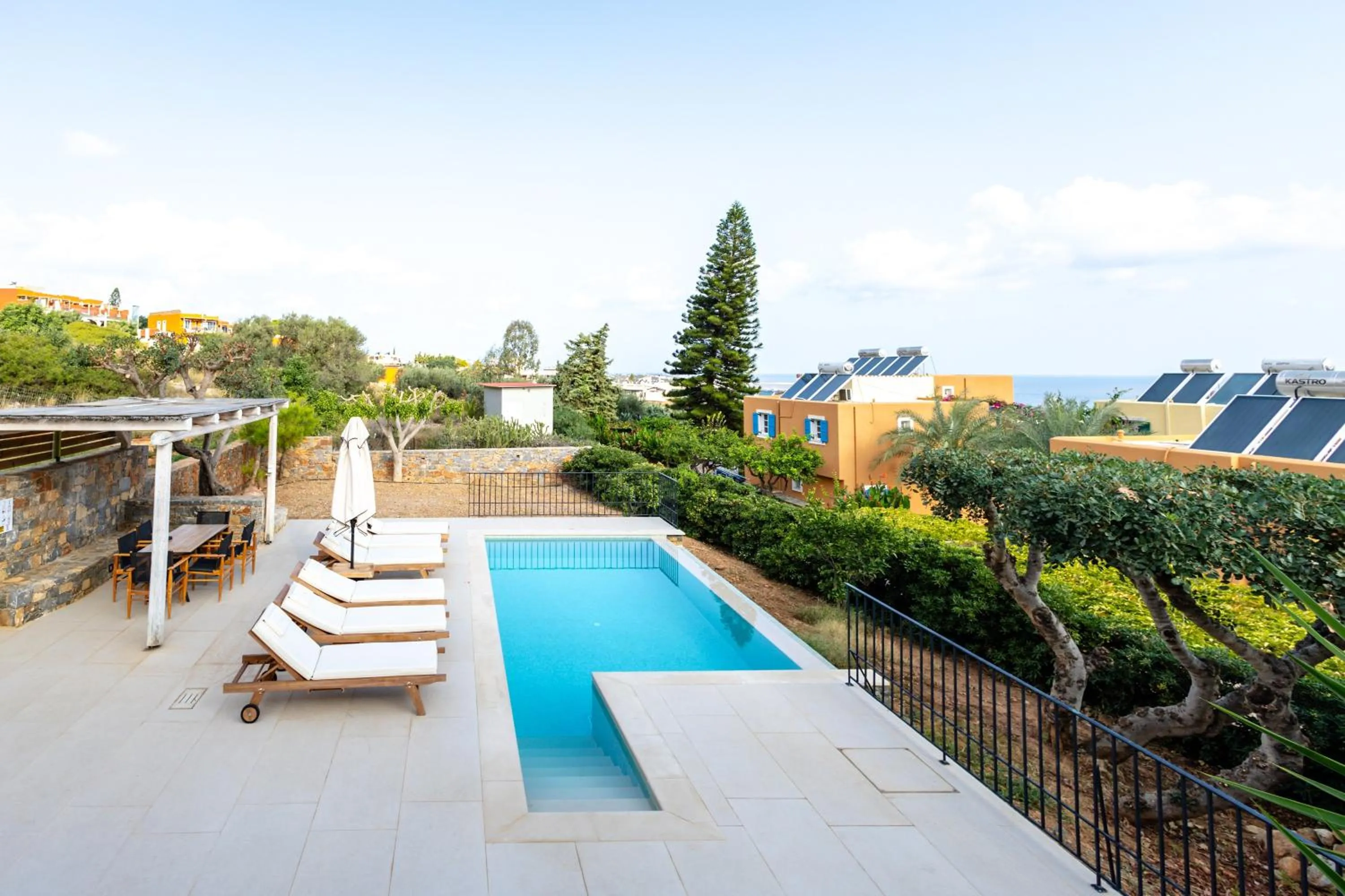 Swimming pool in Marni Village