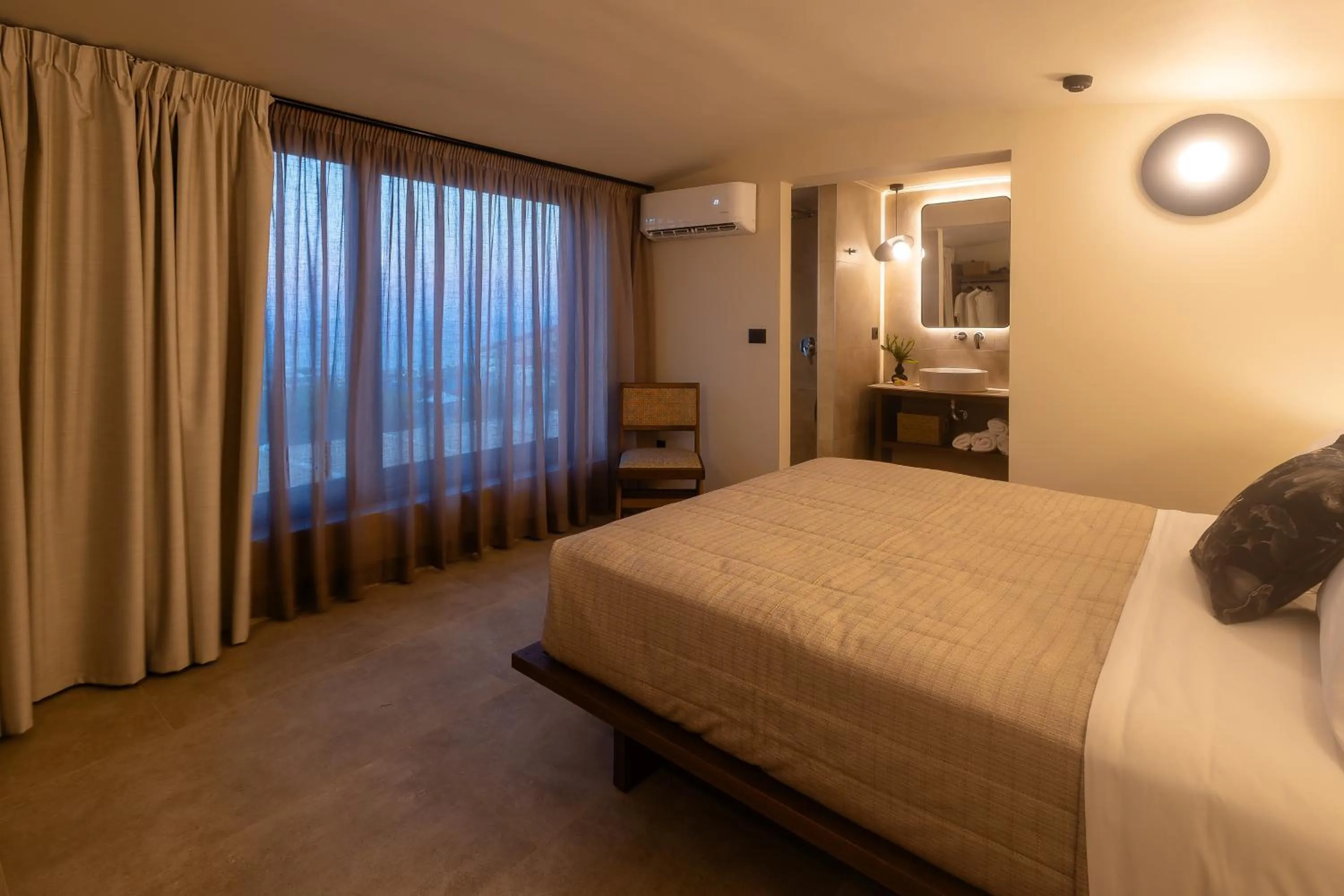 Bedroom, Bed in Marni Village