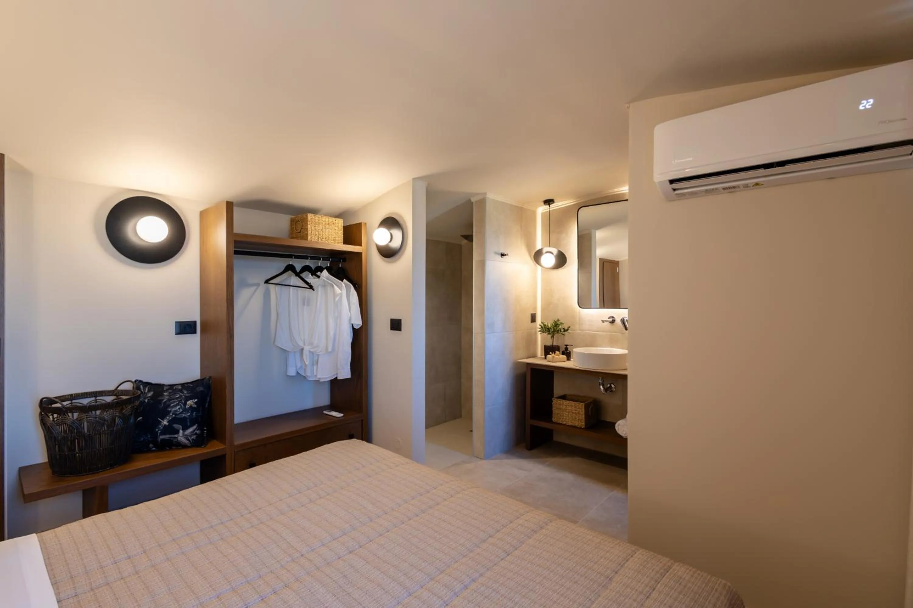 Bedroom, Bed in Marni Village