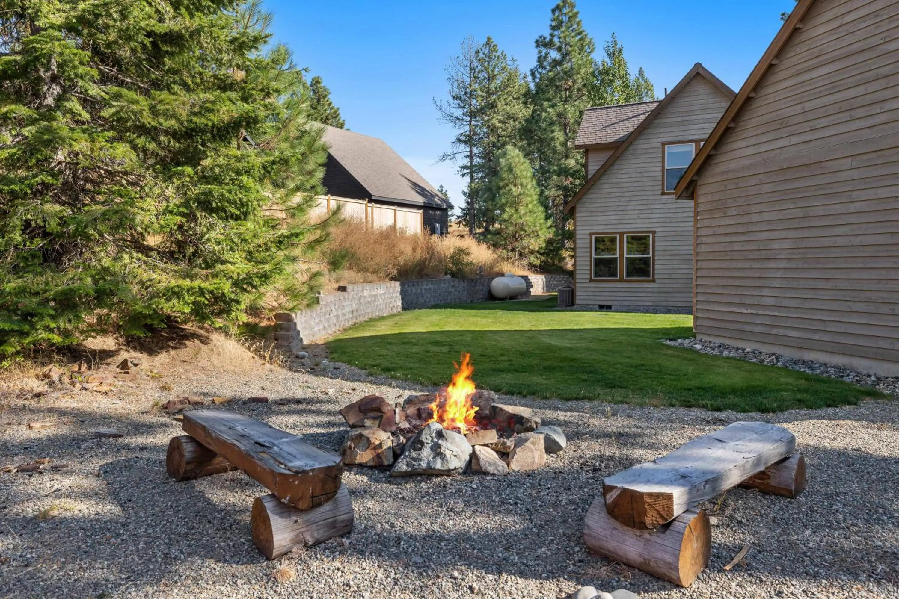 Dog-Friendly Ronald Vacation Rental Cabin!