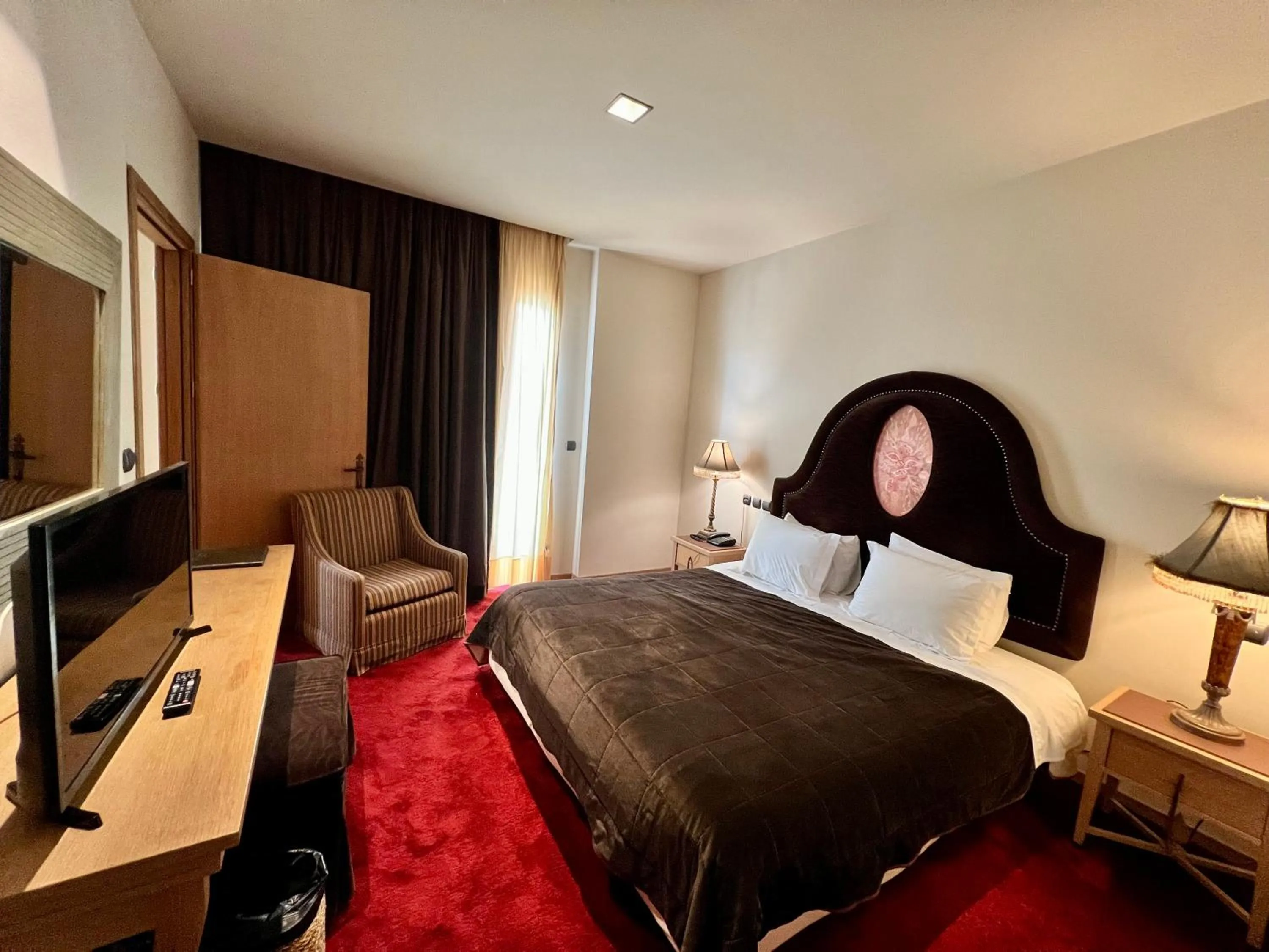 Bedroom, Bed in Mainalon Resort