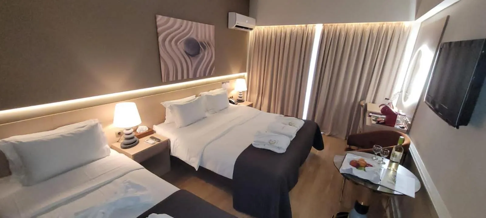 Bed in Coral Hotel Athens