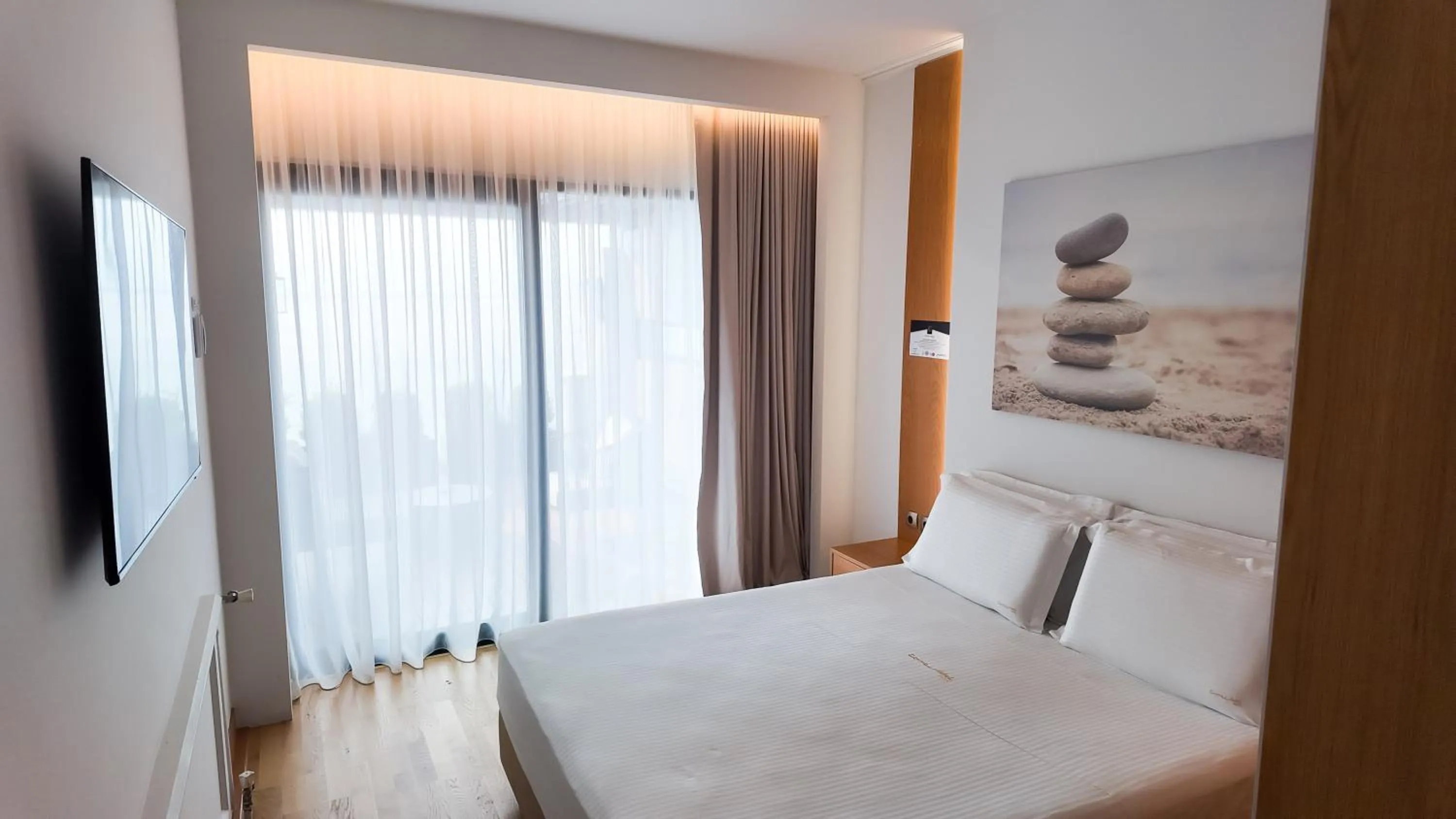 Junior Suite with Sea View in Coral Hotel Athens