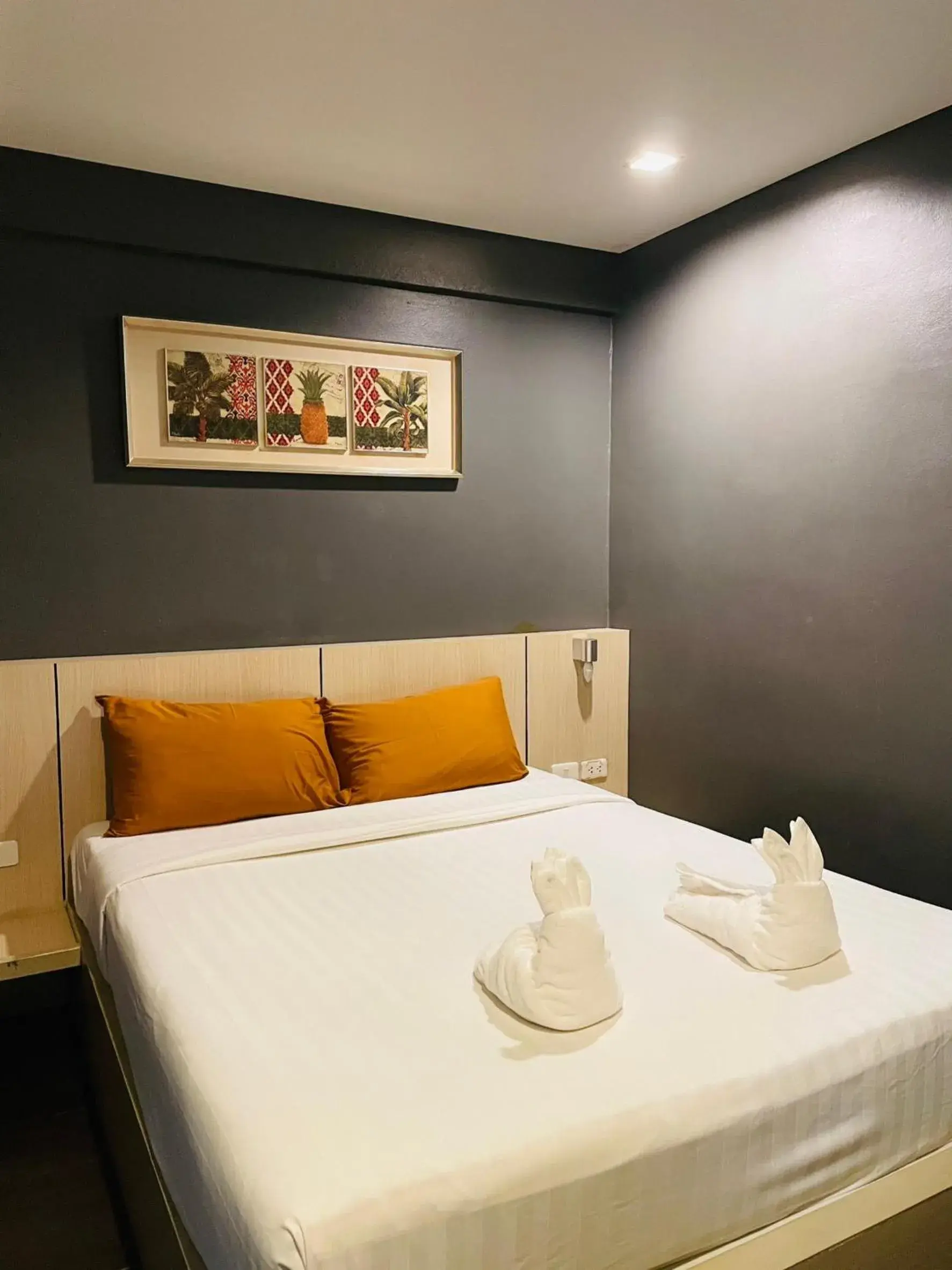 Double Room with Shared Bathroom in Rabbitel Phuket Double Room with Shared Bathroom in Rabbitel Phuket