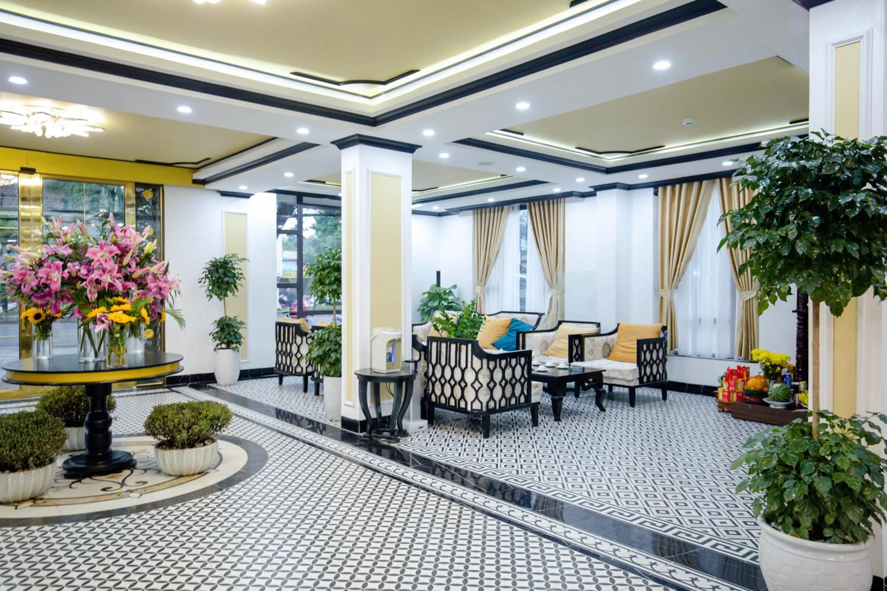 Communal lounge/ TV room in HƯỚNG DƯƠNG HOTEL THANH HOÁ