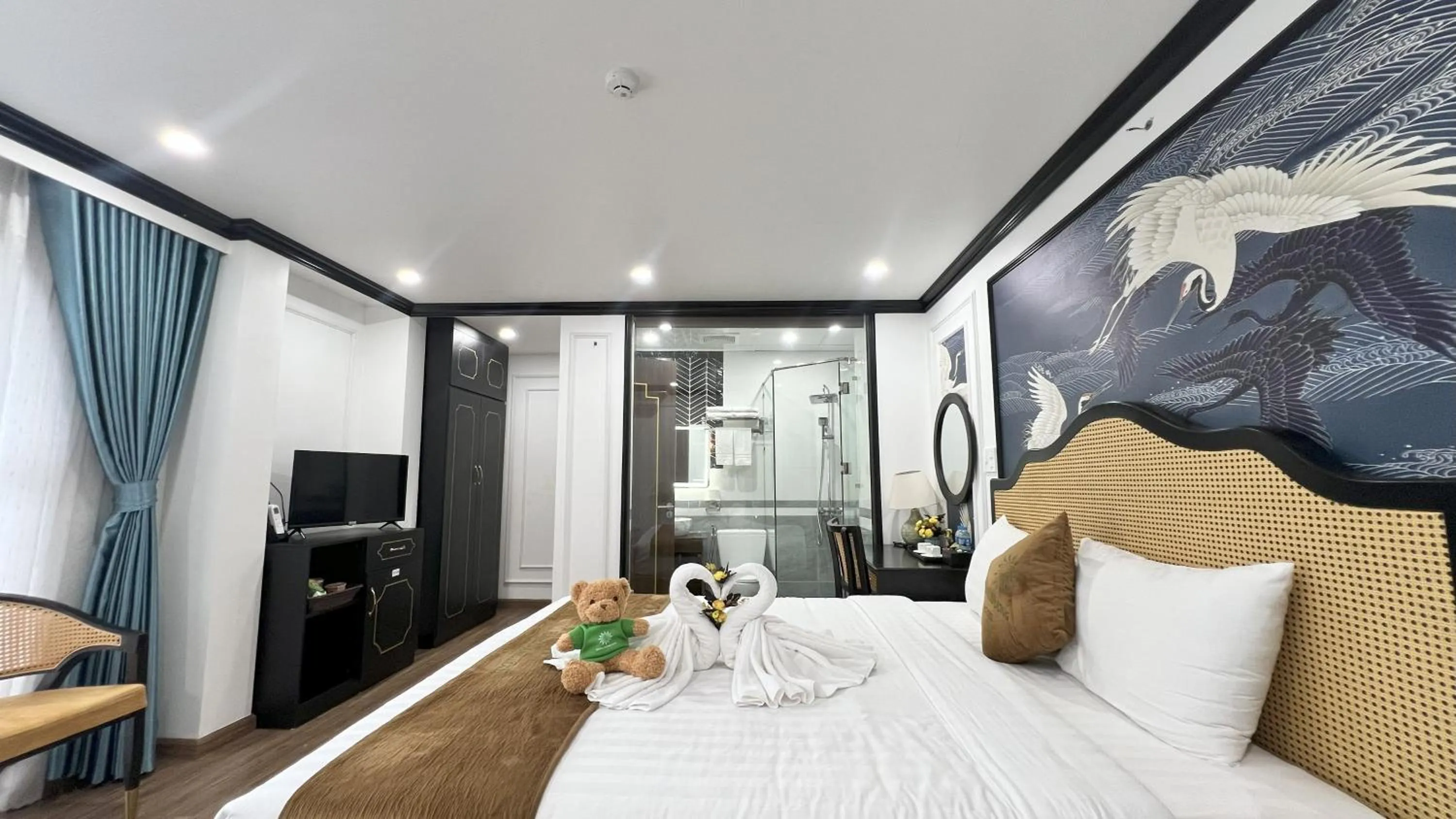 Photo of the whole room, Bed in HƯỚNG DƯƠNG HOTEL THANH HOÁ