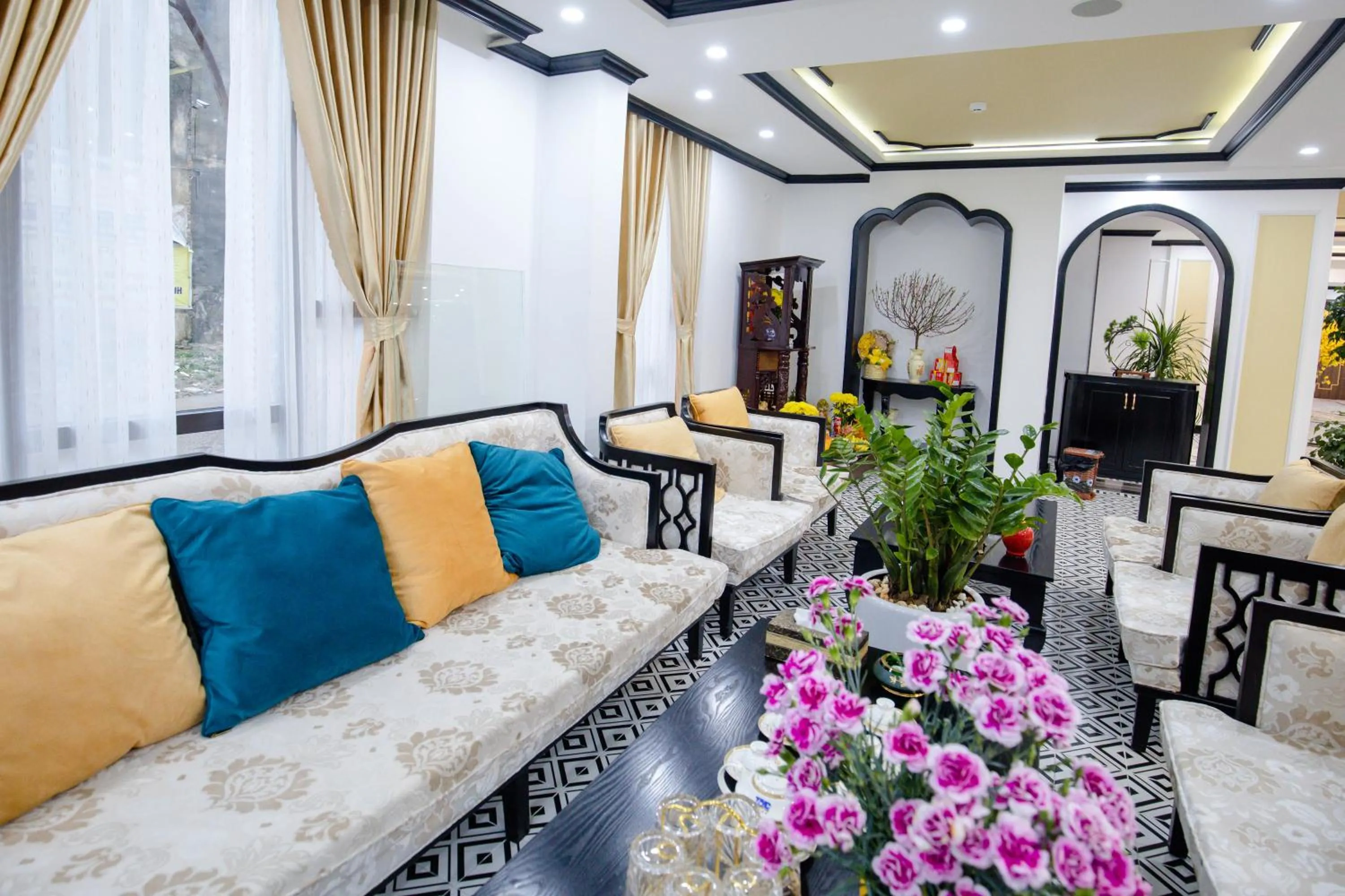 Communal lounge/ TV room in HƯỚNG DƯƠNG HOTEL THANH HOÁ
