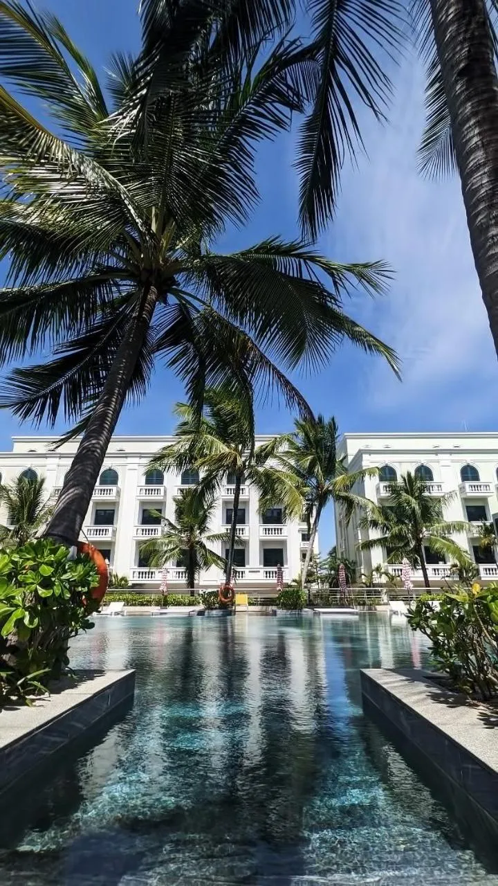 Swimming pool in Anna Beach Phú Quốc