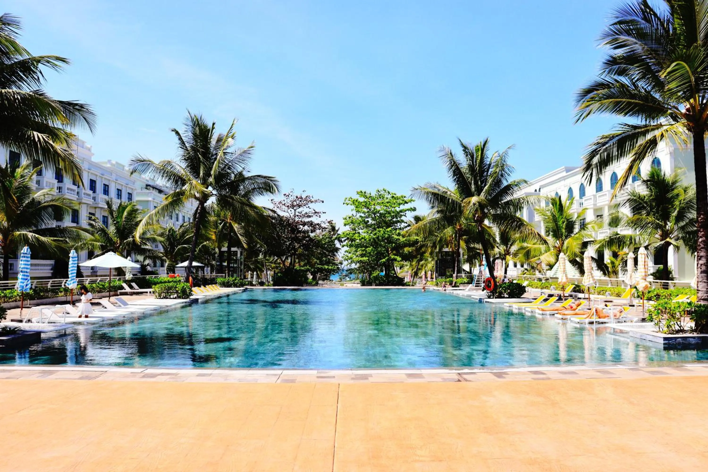 Swimming pool in Anna Beach Phú Quốc
