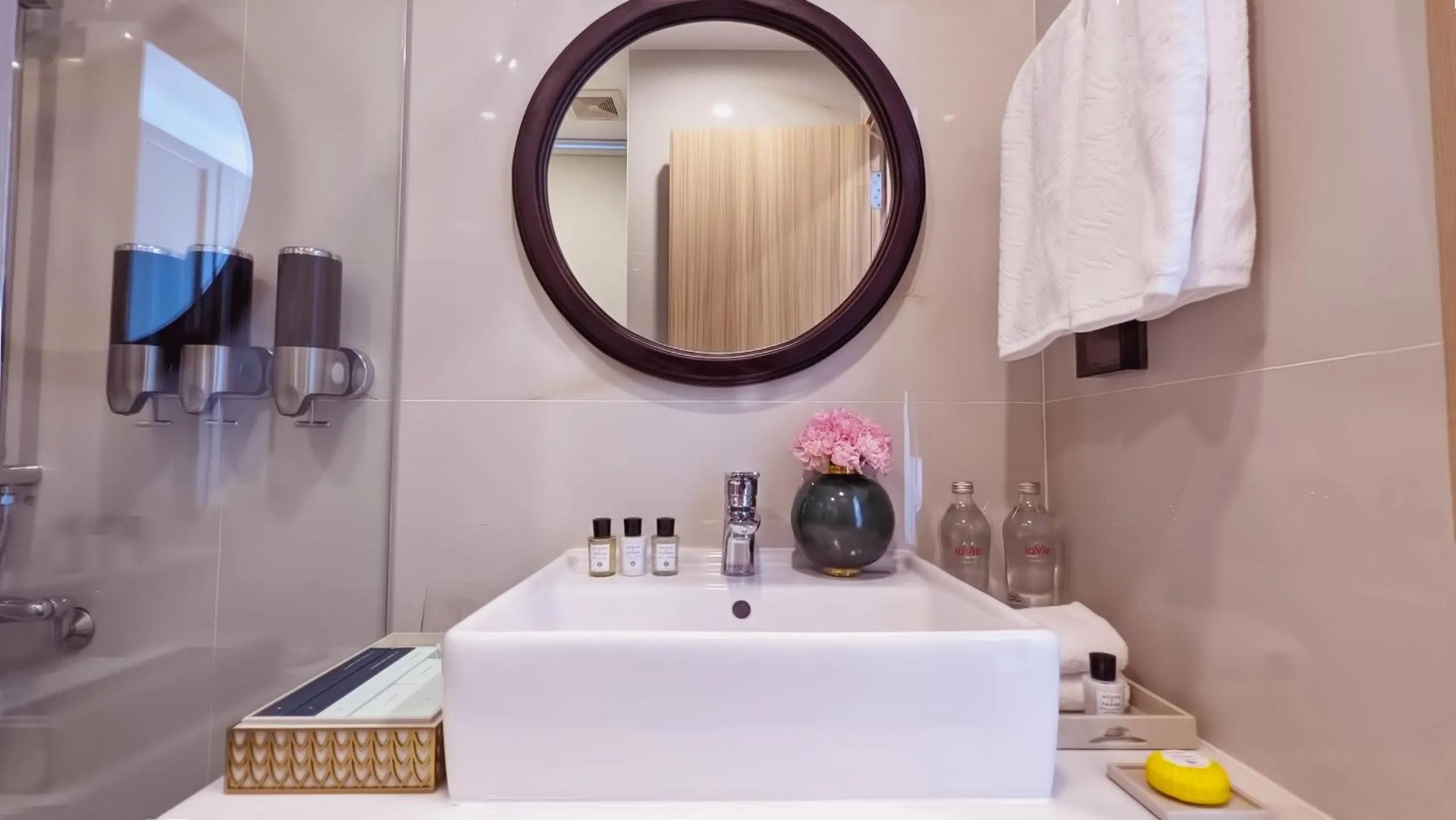 Bathroom in Anna Beach Phú Quốc